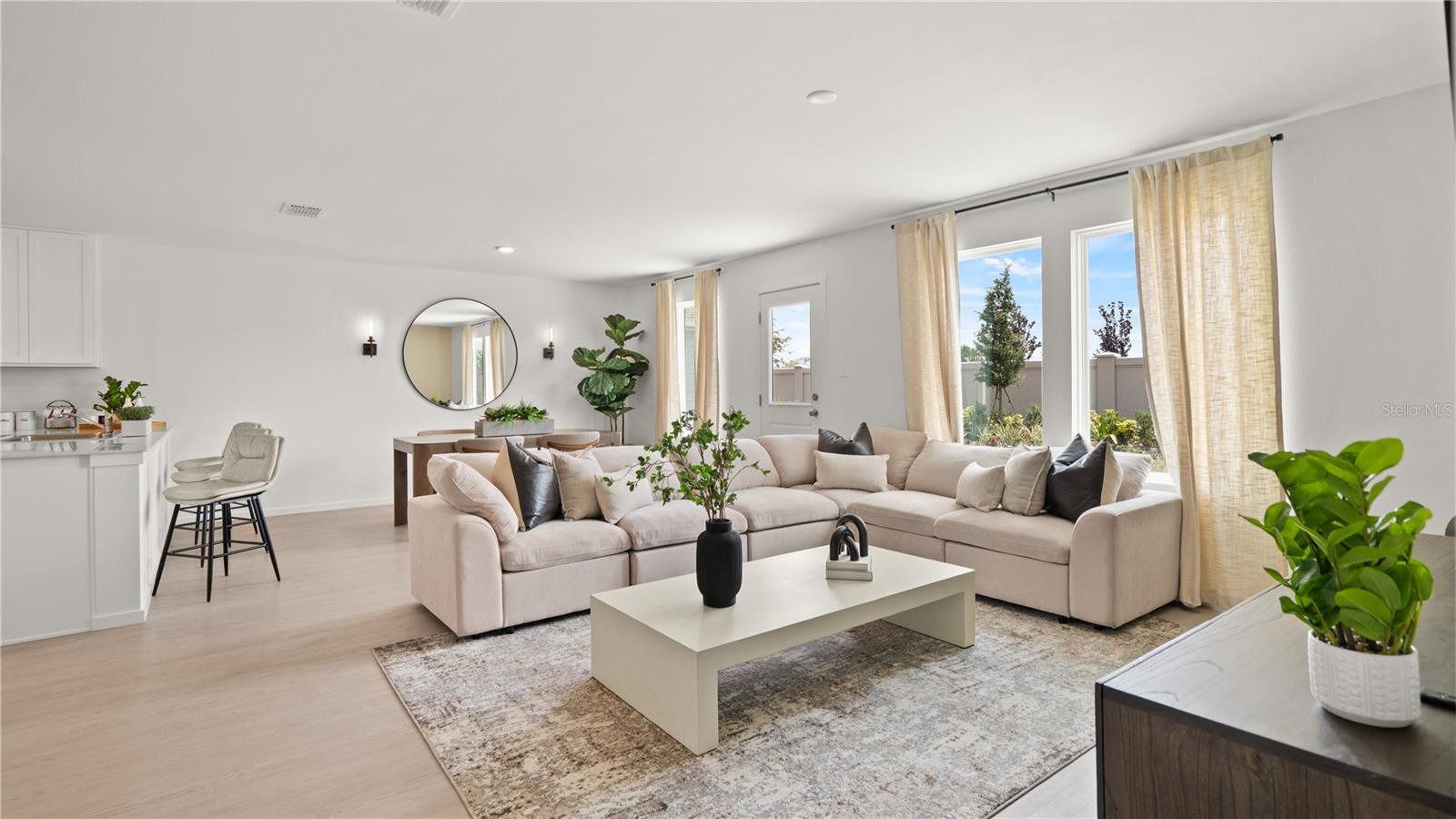 2651 Lasso Loop Property Photo 4