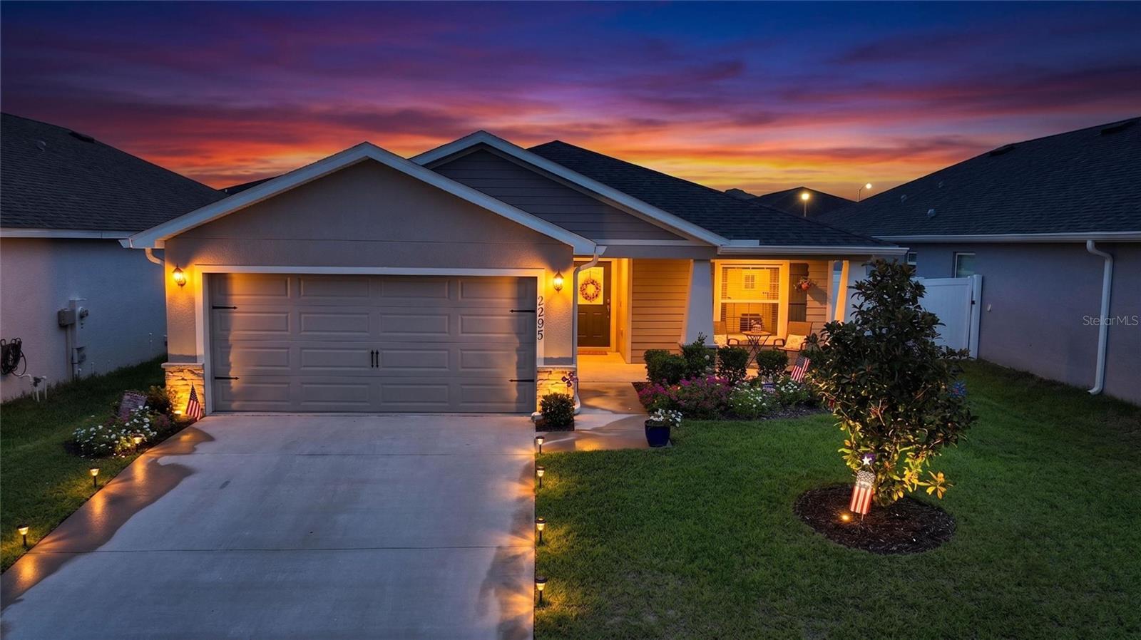 2295 Sunset Way Property Photo 1