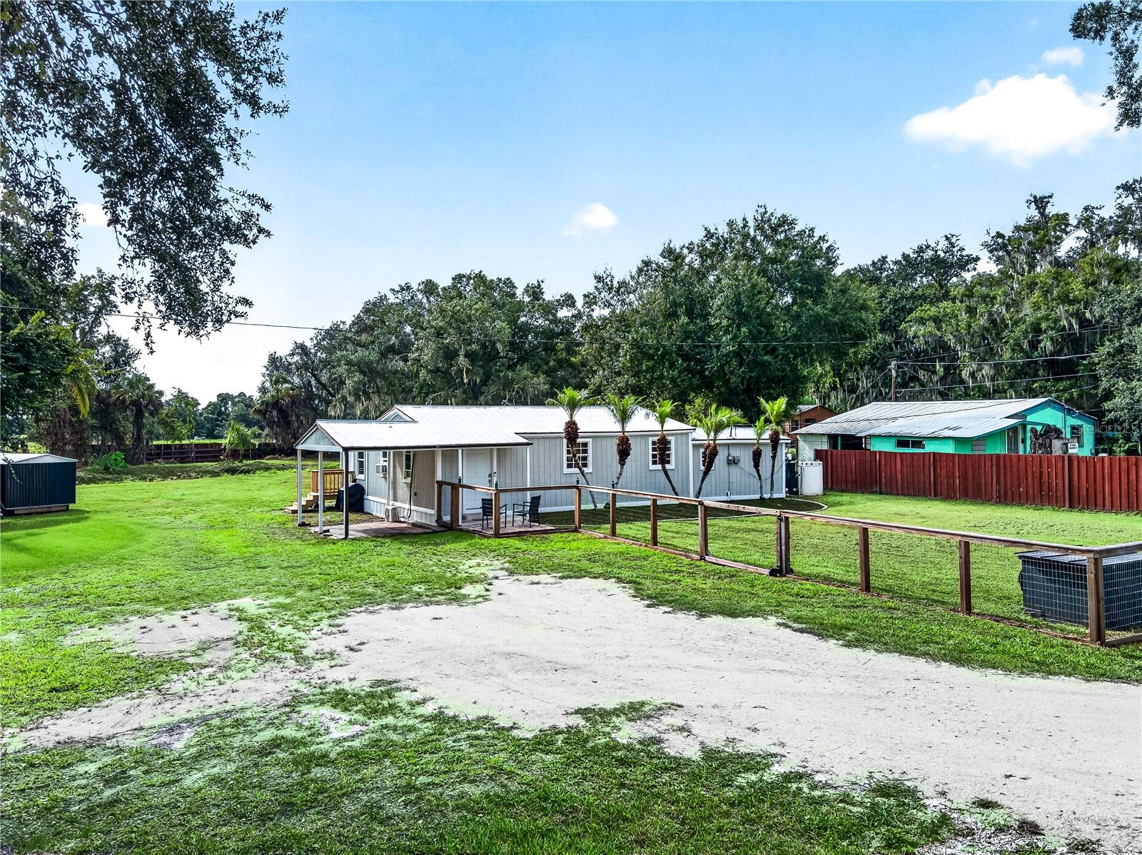 2727 Sw Highway 17 Property Photo 2