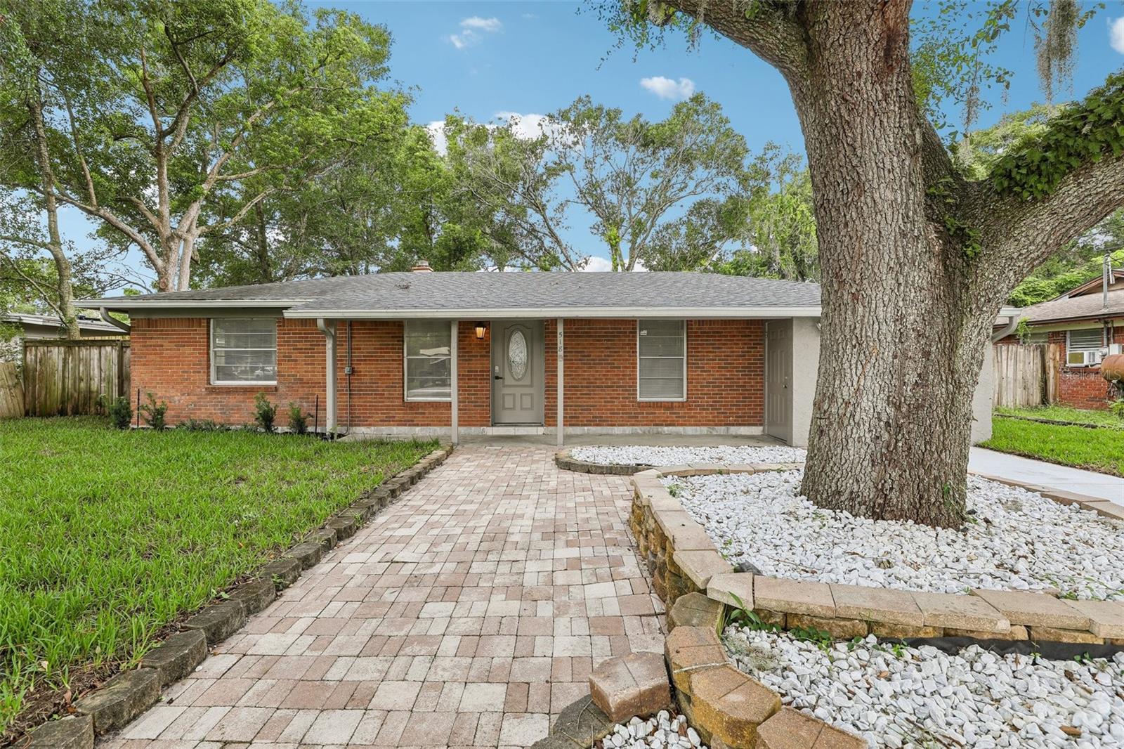 518 LAVON DR
