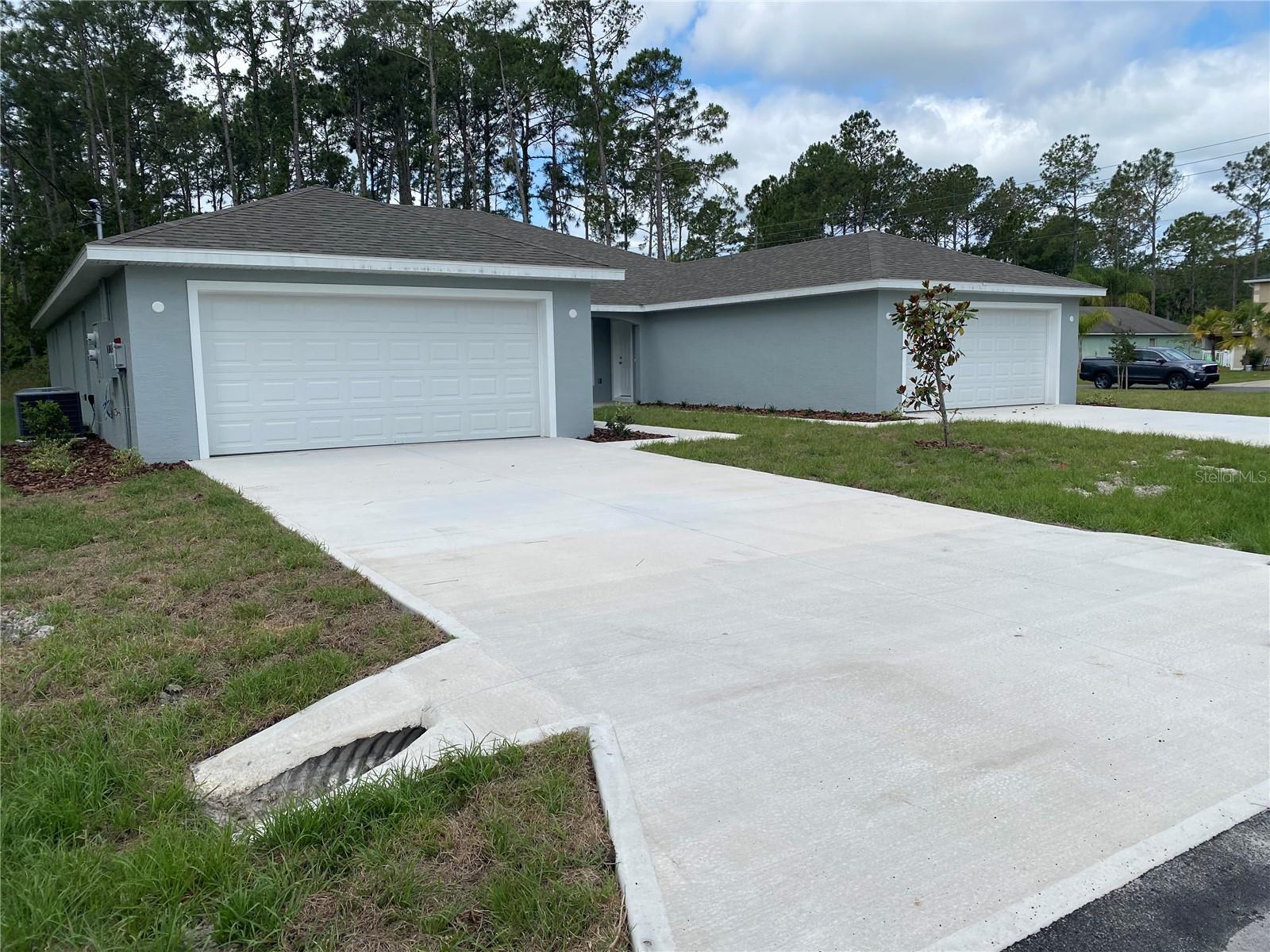 2 Ryapple Ln #a Property Photo 2