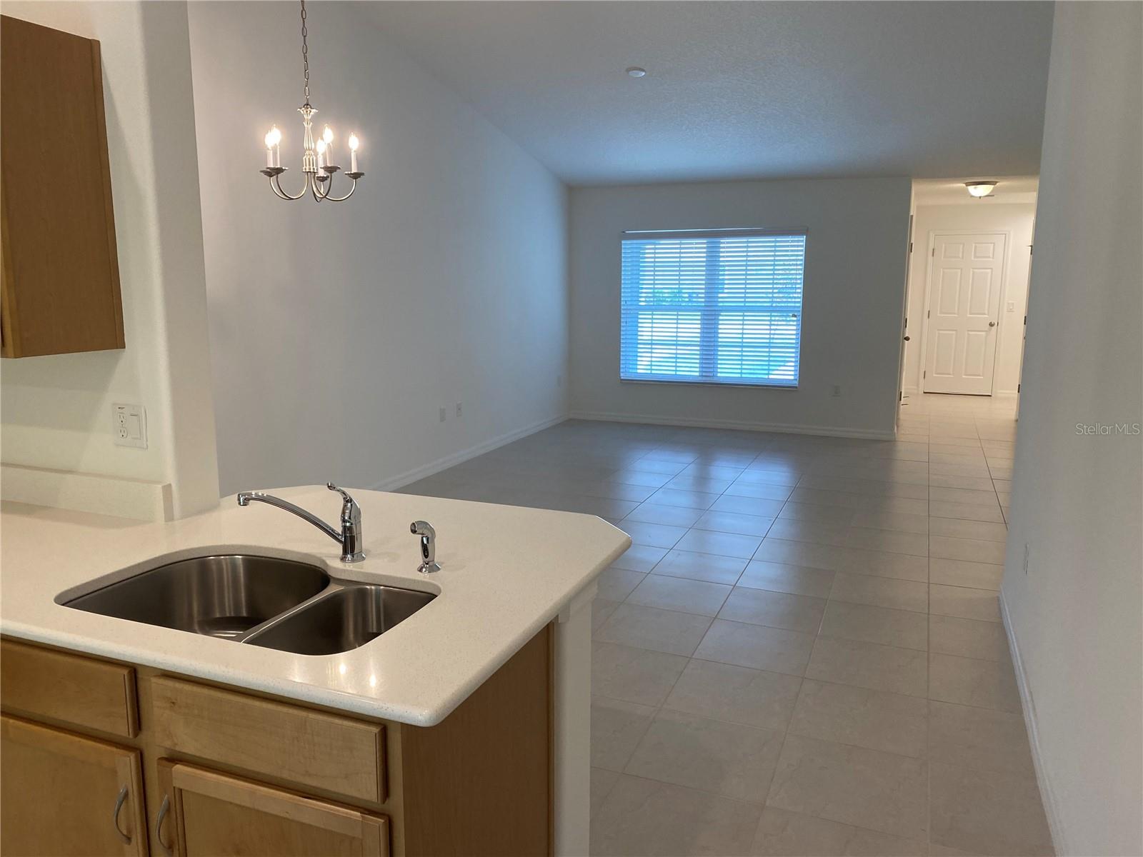 2 Ryapple Ln #a Property Photo 7