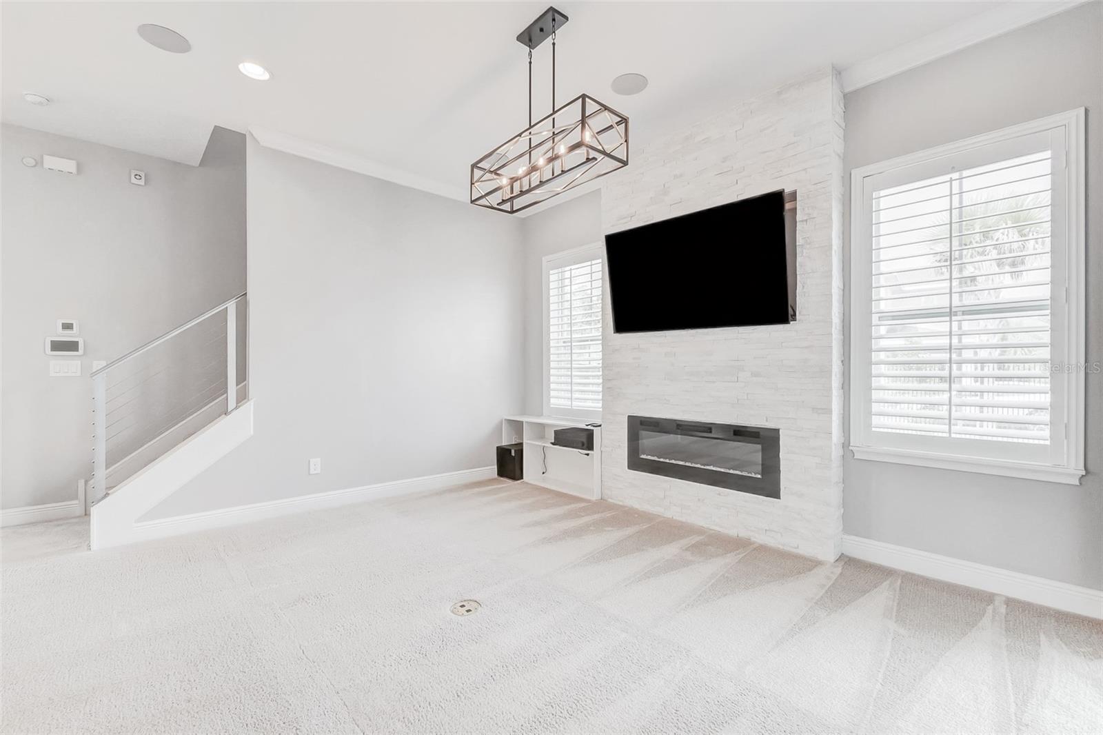 8521 Dubochet St Property Photo 17