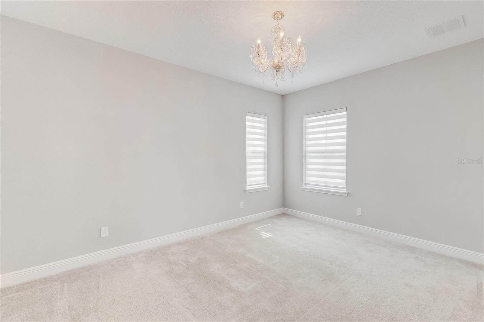 8521 Dubochet St Property Photo 25