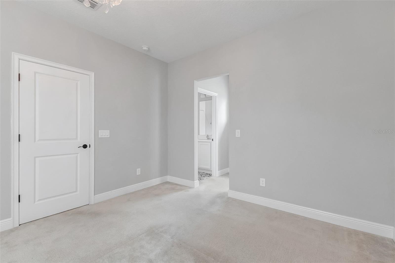 8521 Dubochet St Property Photo 26