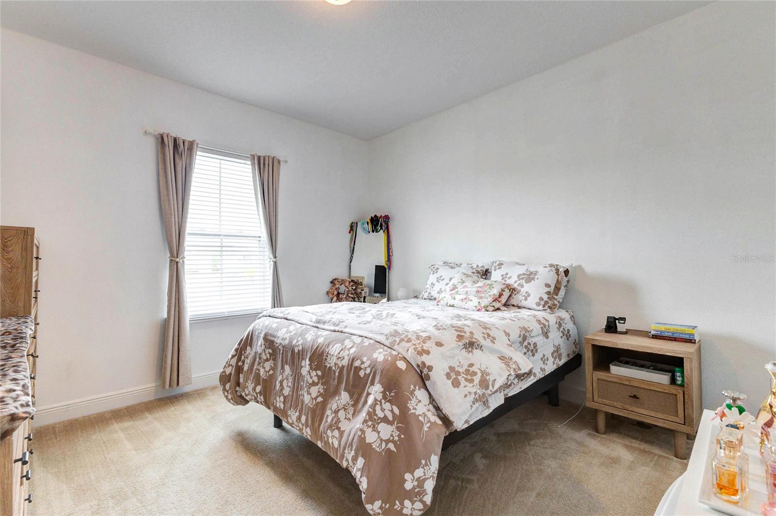 8521 Dubochet St Property Photo 35