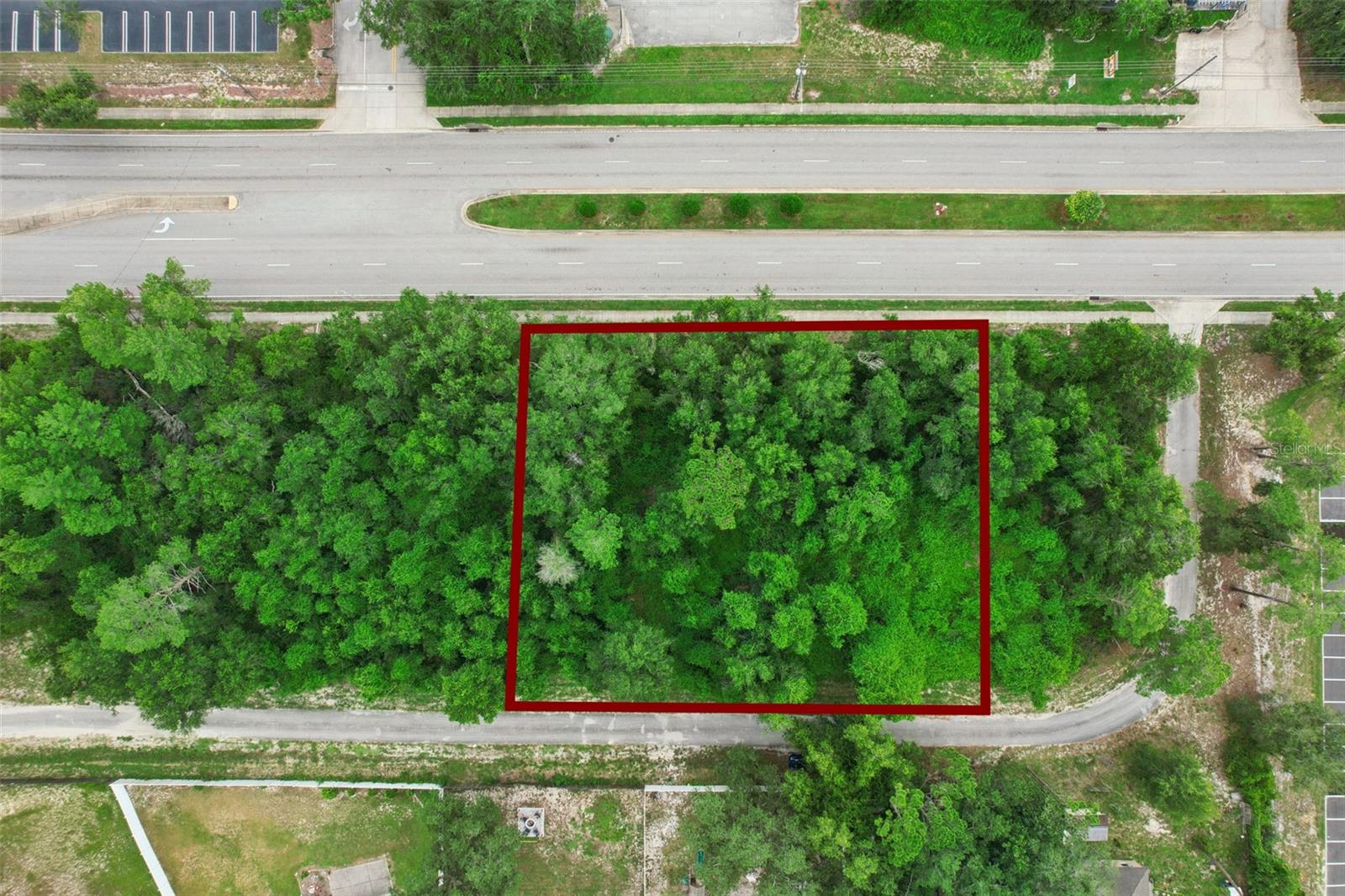 2841 Howland Blvd Property Photo 1