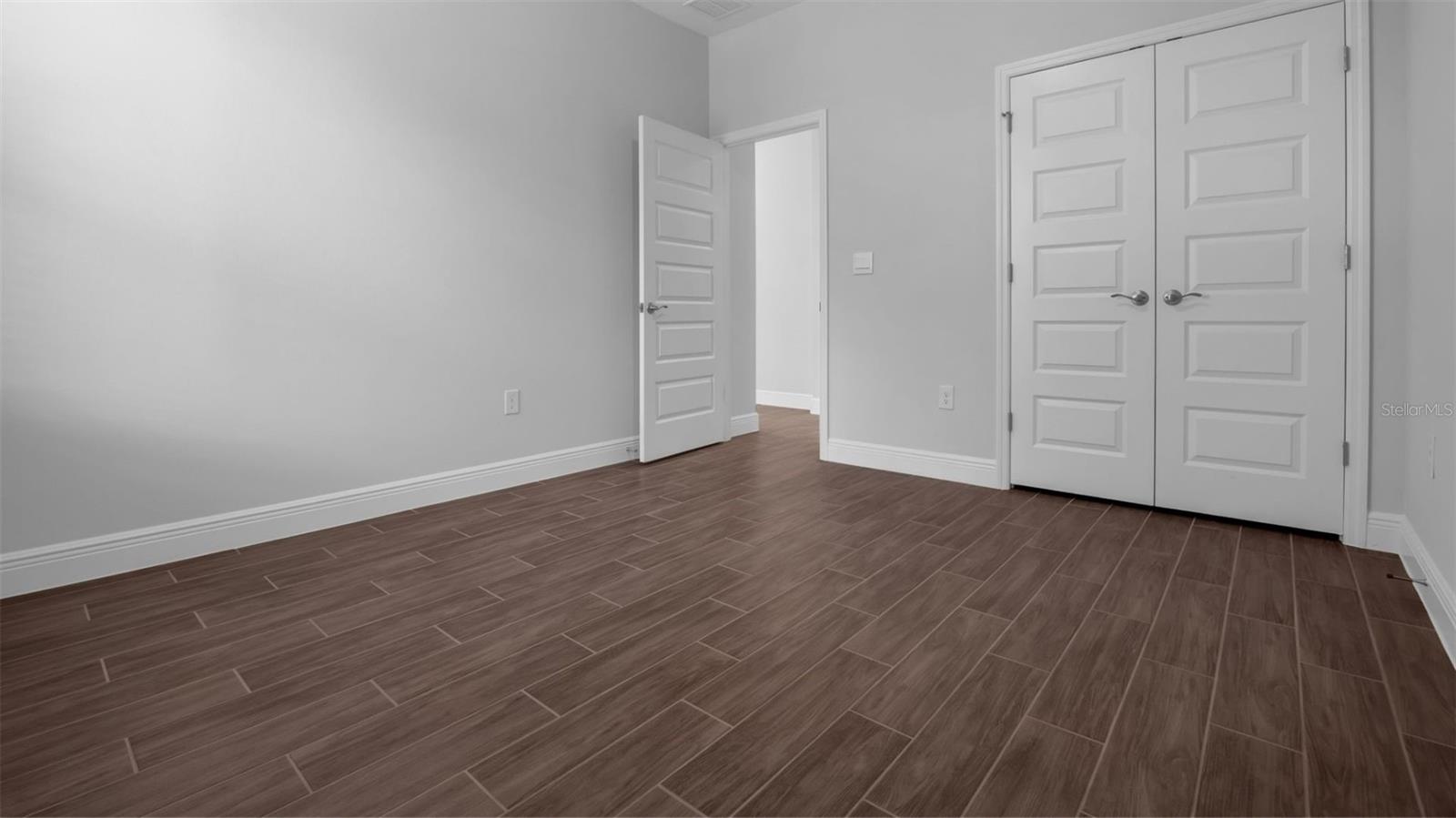 11905 Shine View Ln Property Photo 11