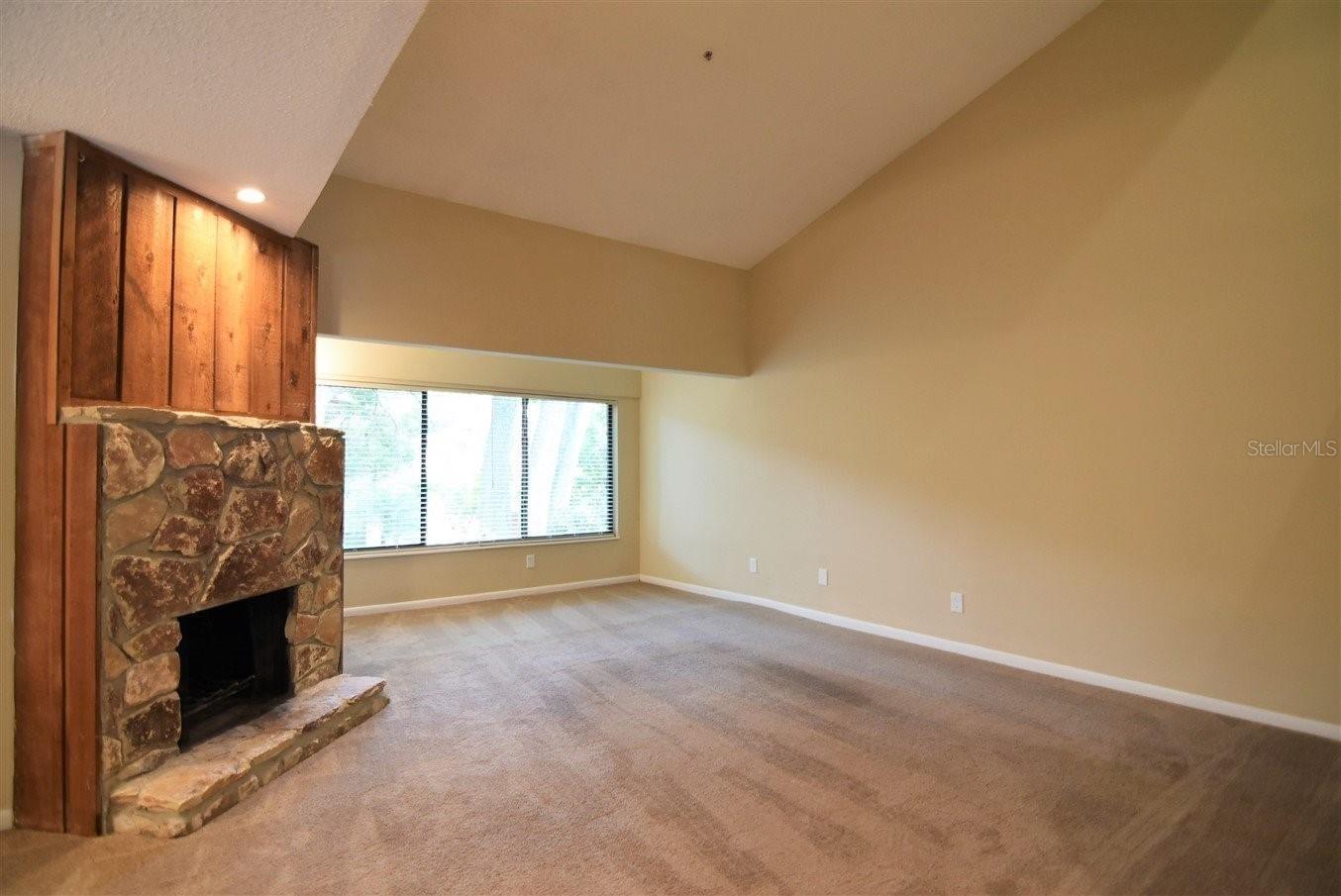 1068 E Michigan St #b Property Photo 4