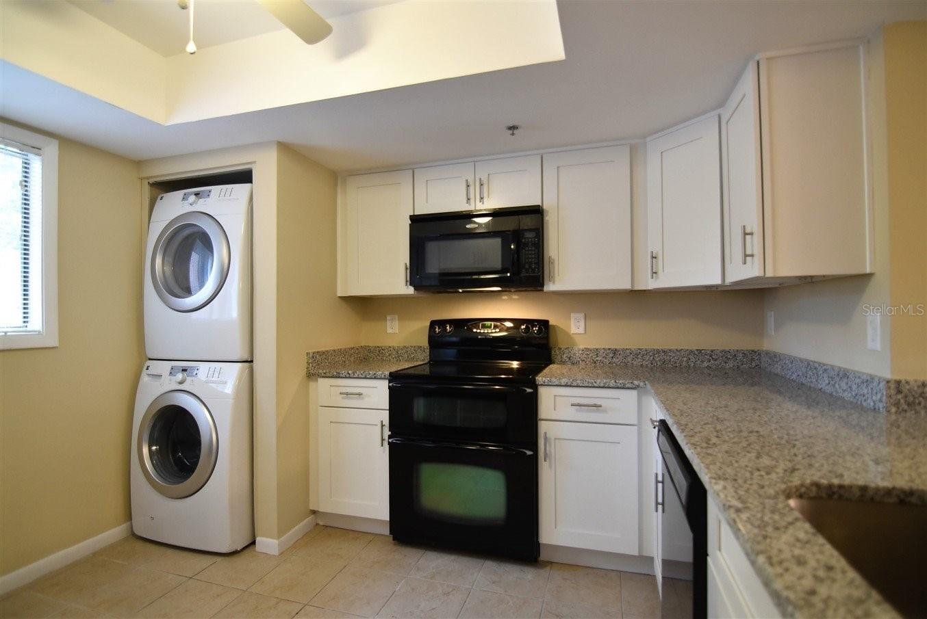 1068 E Michigan St #b Property Photo 11