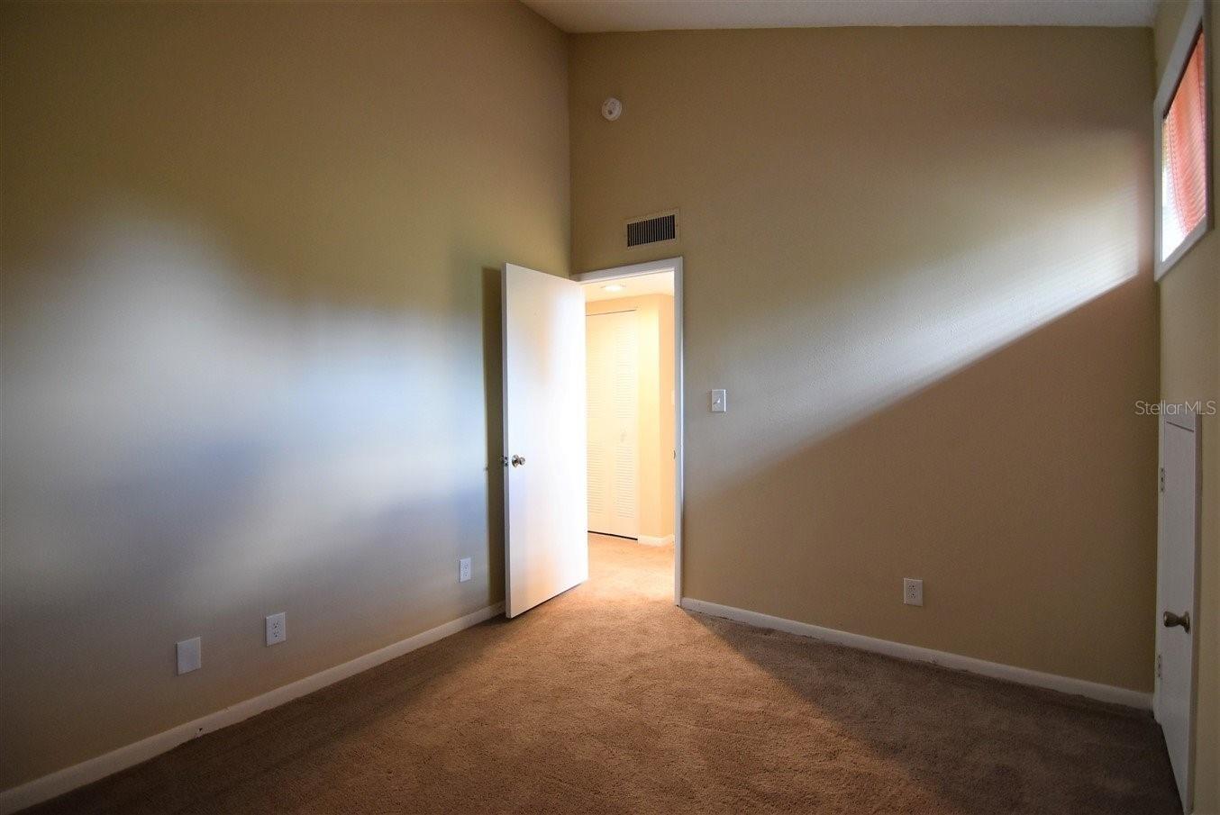 1068 E Michigan St #b Property Photo 21