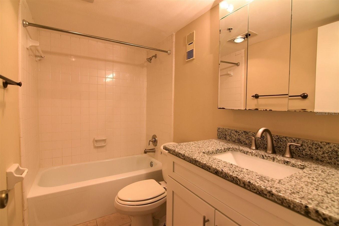 1068 E Michigan St #b Property Photo 22