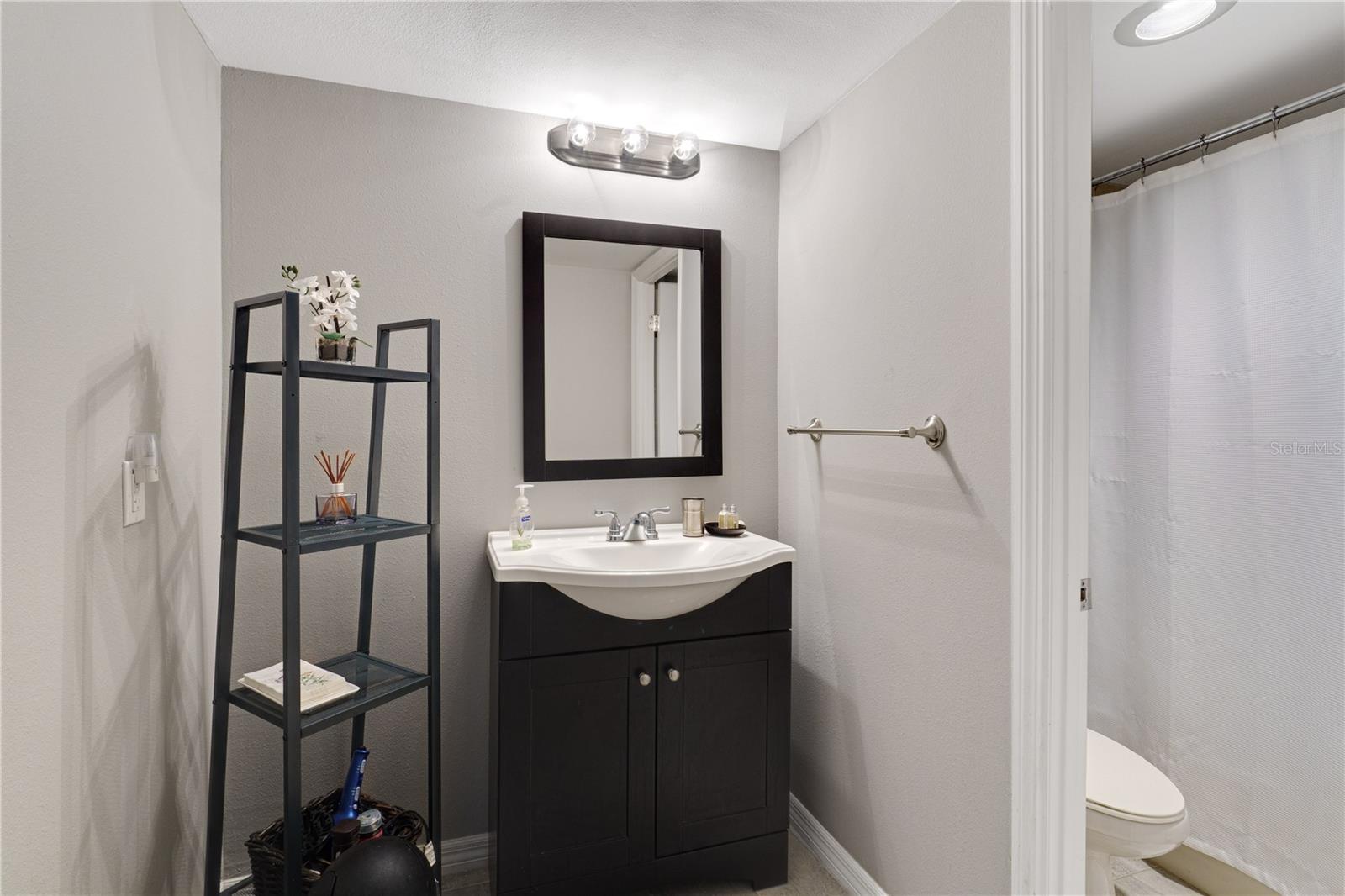 204 Quayside Cir #201 Property Photo 18