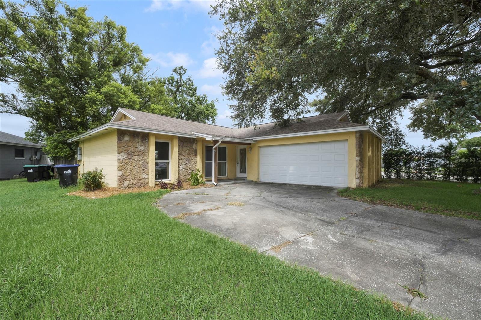 1530 Ravana Dr Property Photo 1