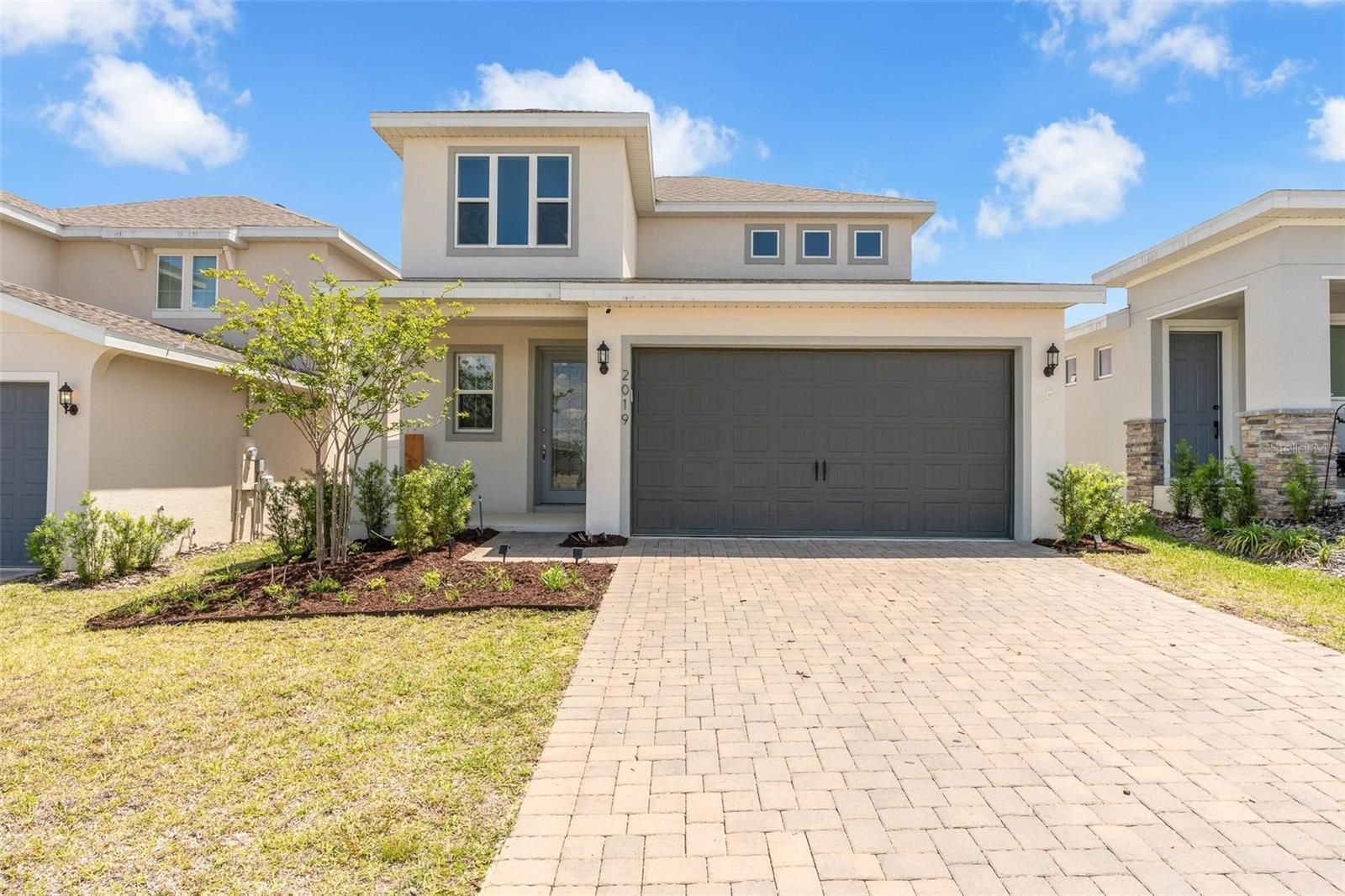2019 Sunshine Peak Dr Property Photo 1