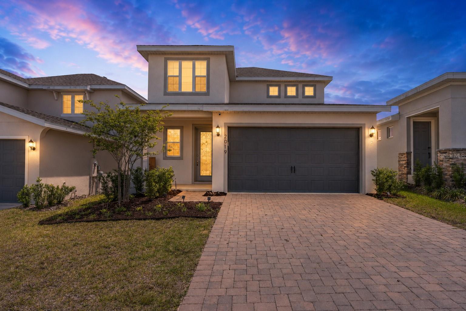 2019 Sunshine Peak Dr Property Photo 2