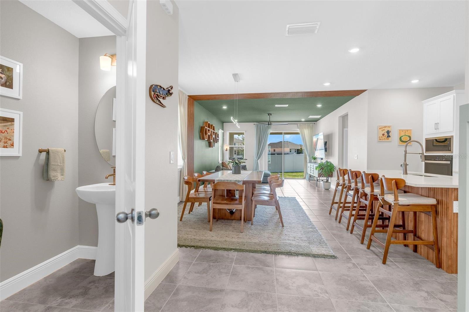 2019 Sunshine Peak Dr Property Photo 6