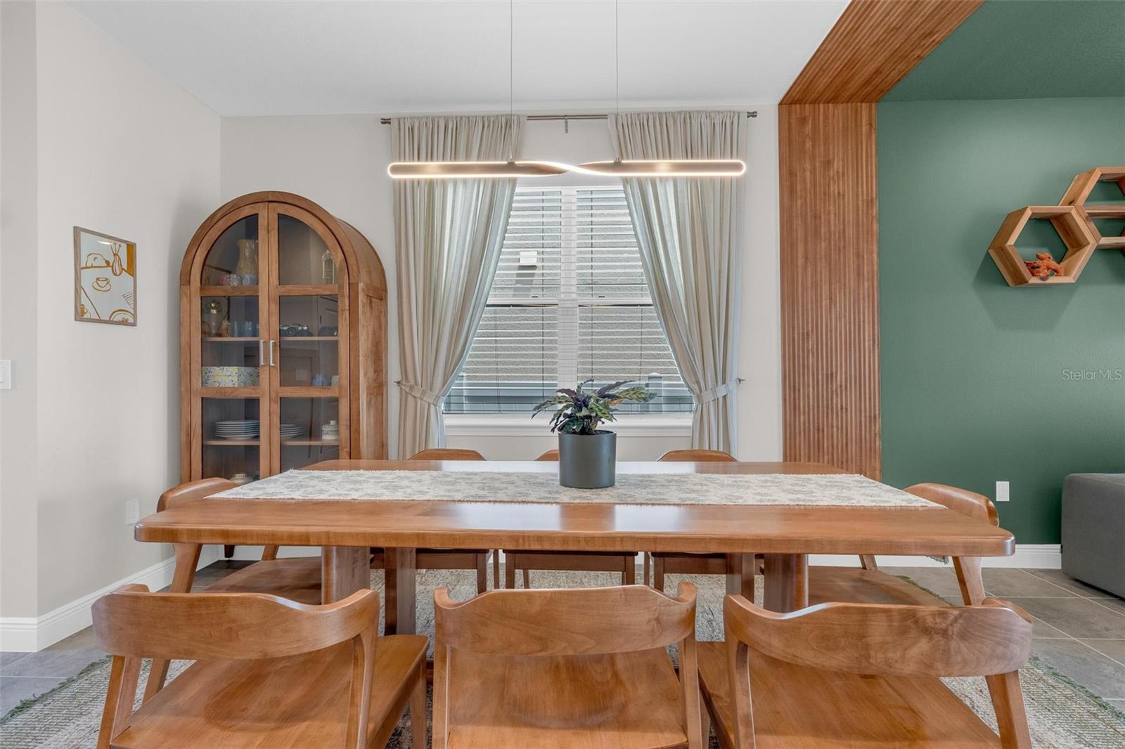 2019 Sunshine Peak Dr Property Photo 17