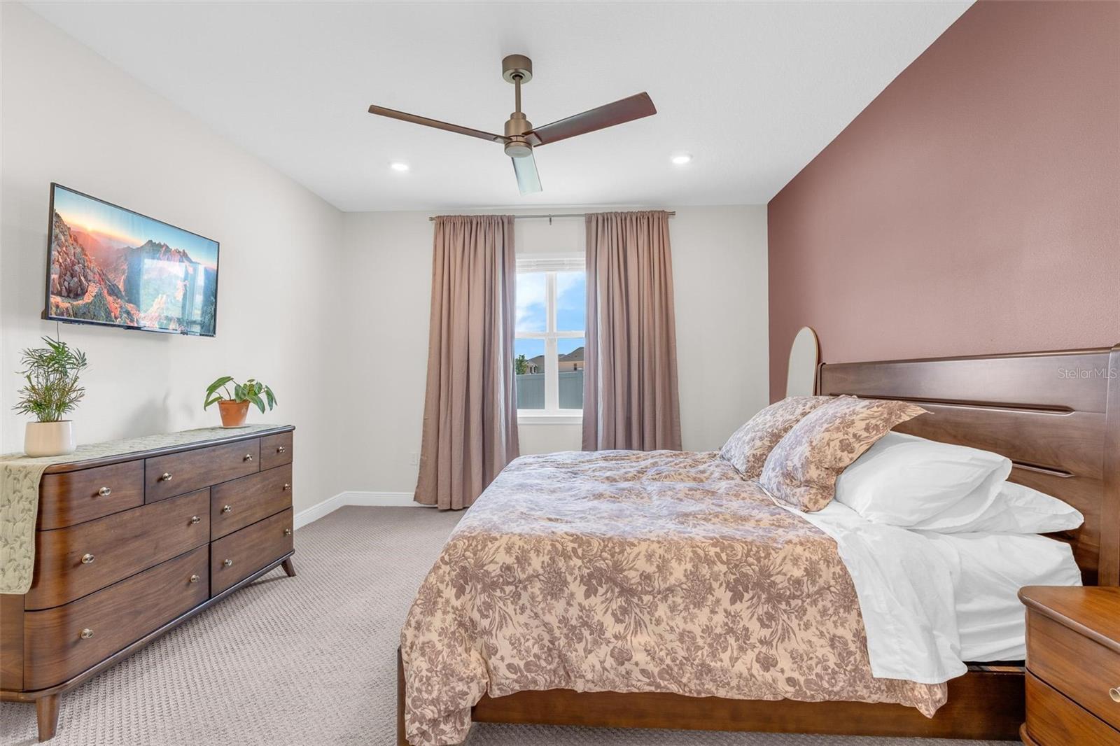 2019 Sunshine Peak Dr Property Photo 20