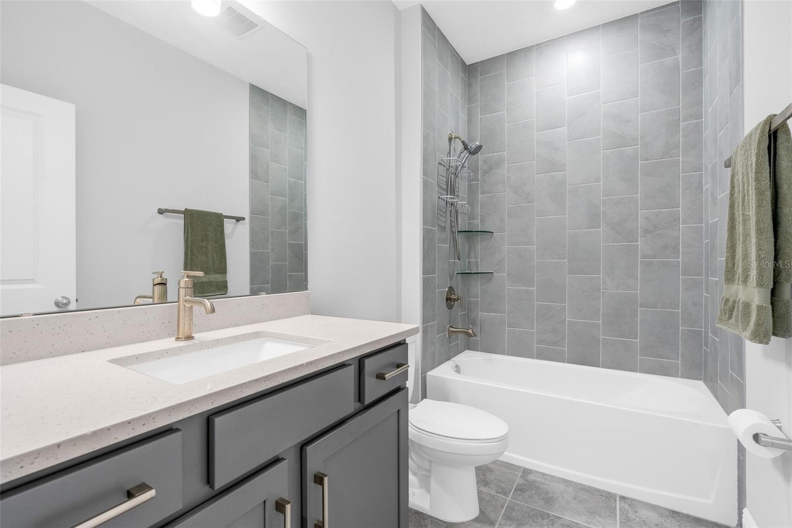 2019 Sunshine Peak Dr Property Photo 30