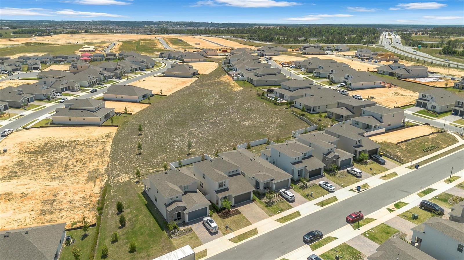 2019 Sunshine Peak Dr Property Photo 32