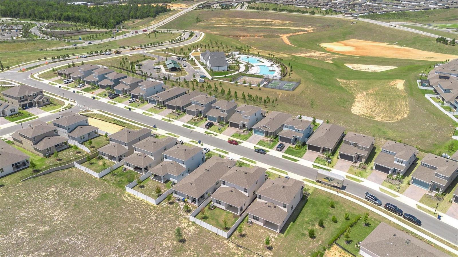 2019 Sunshine Peak Dr Property Photo 34