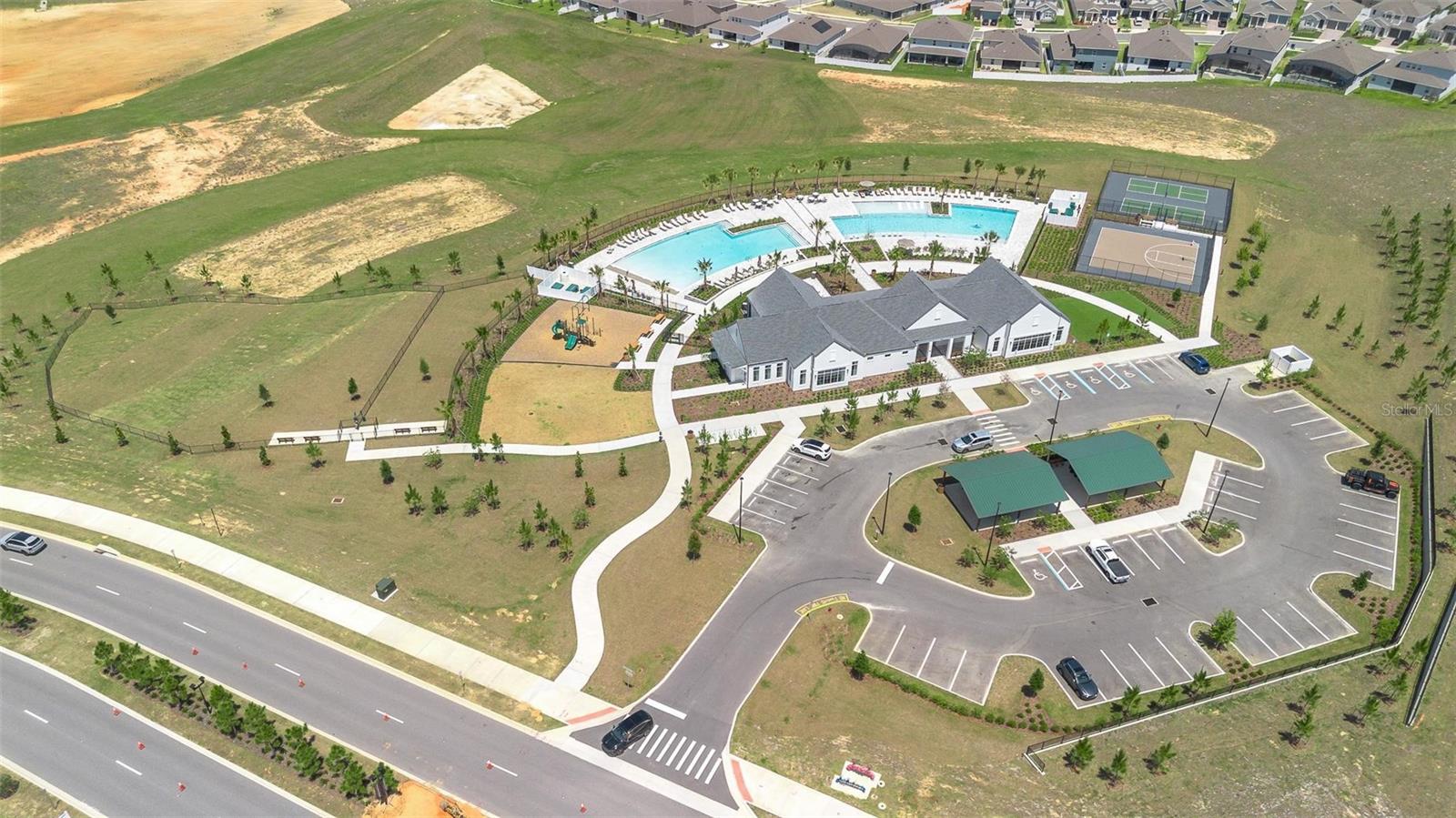 2019 Sunshine Peak Dr Property Photo 36