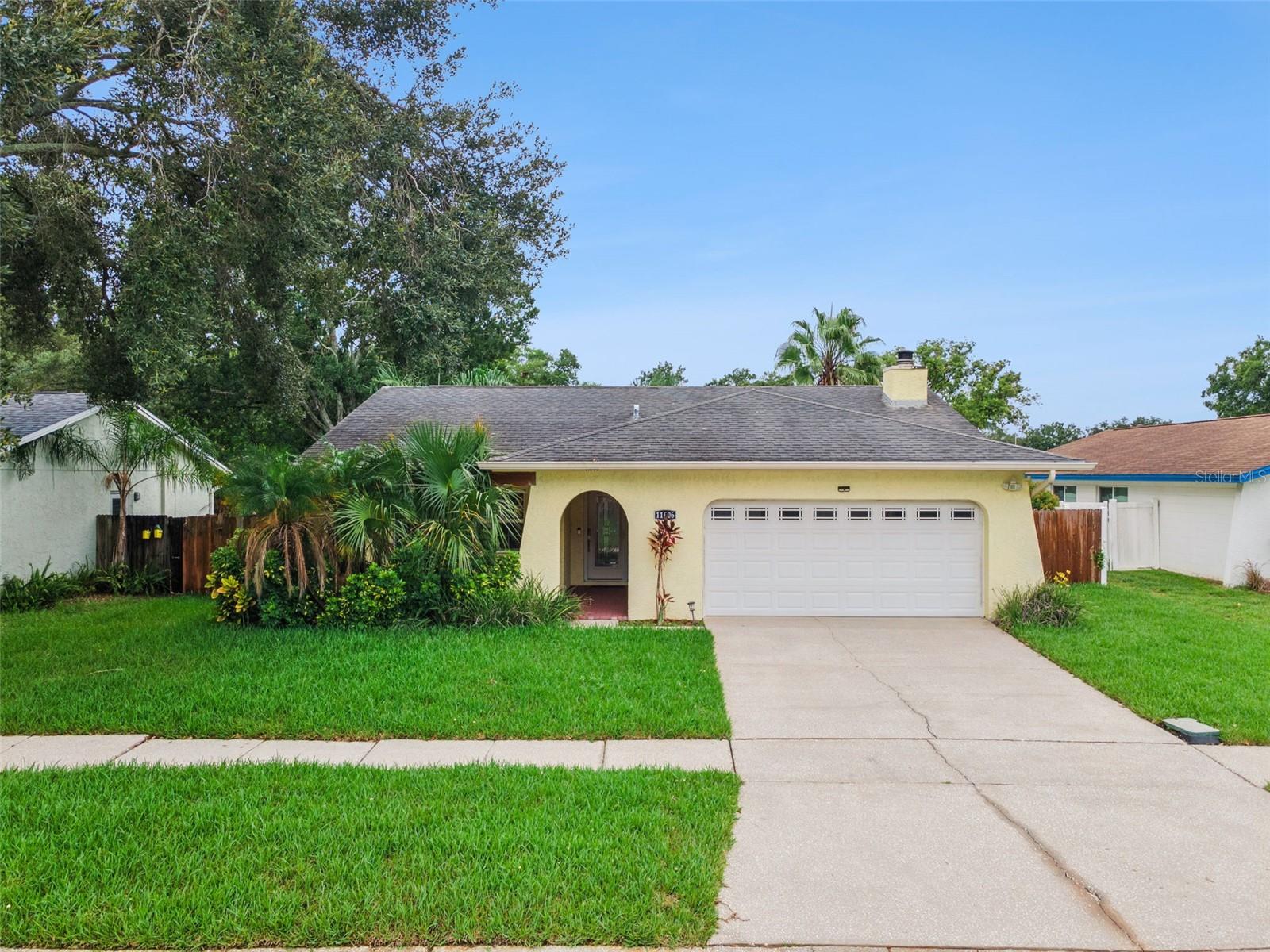 11606 PAINTED HILLS LN
