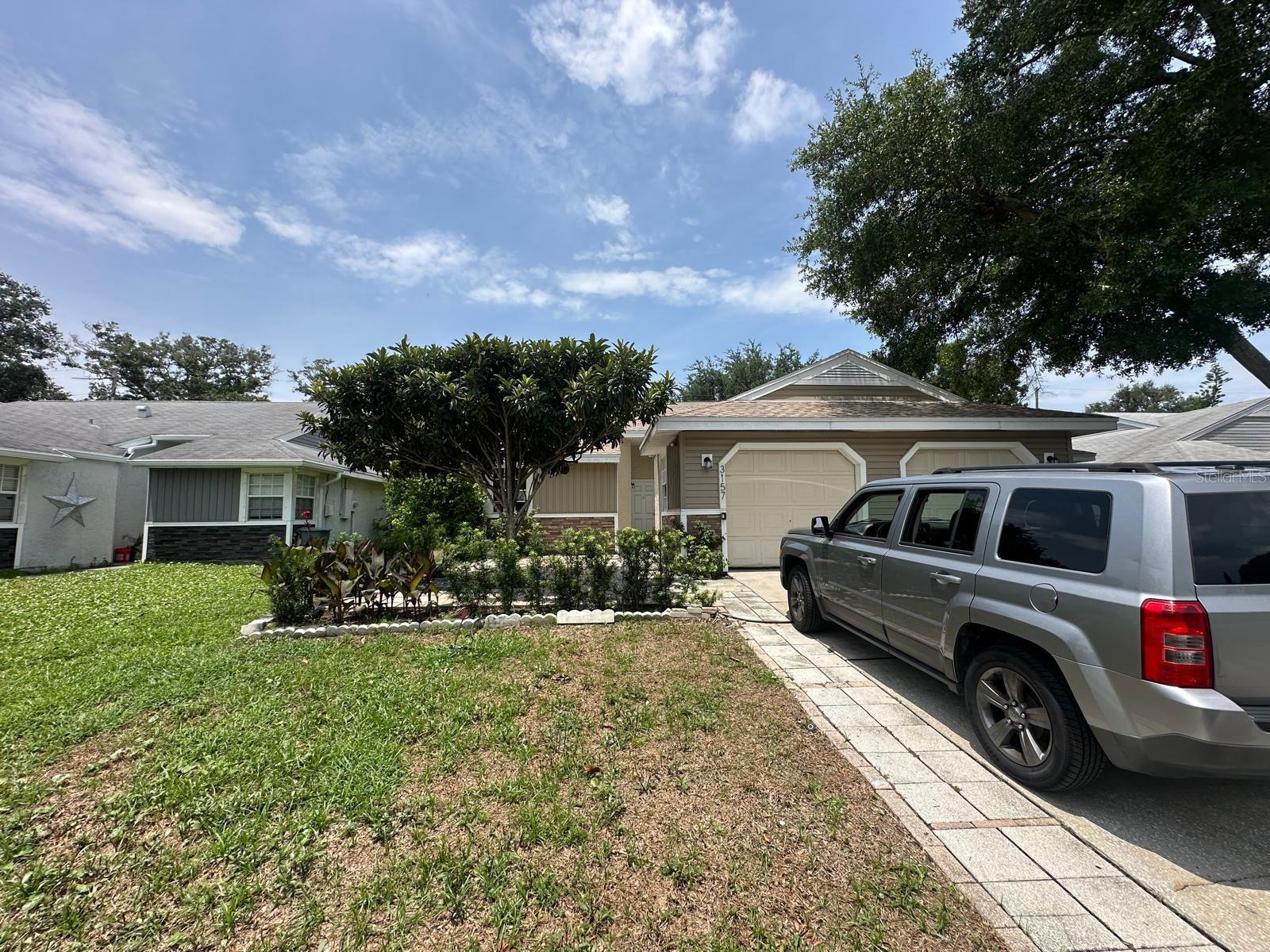3157 PHLOX DR #3157 Property Photo 1