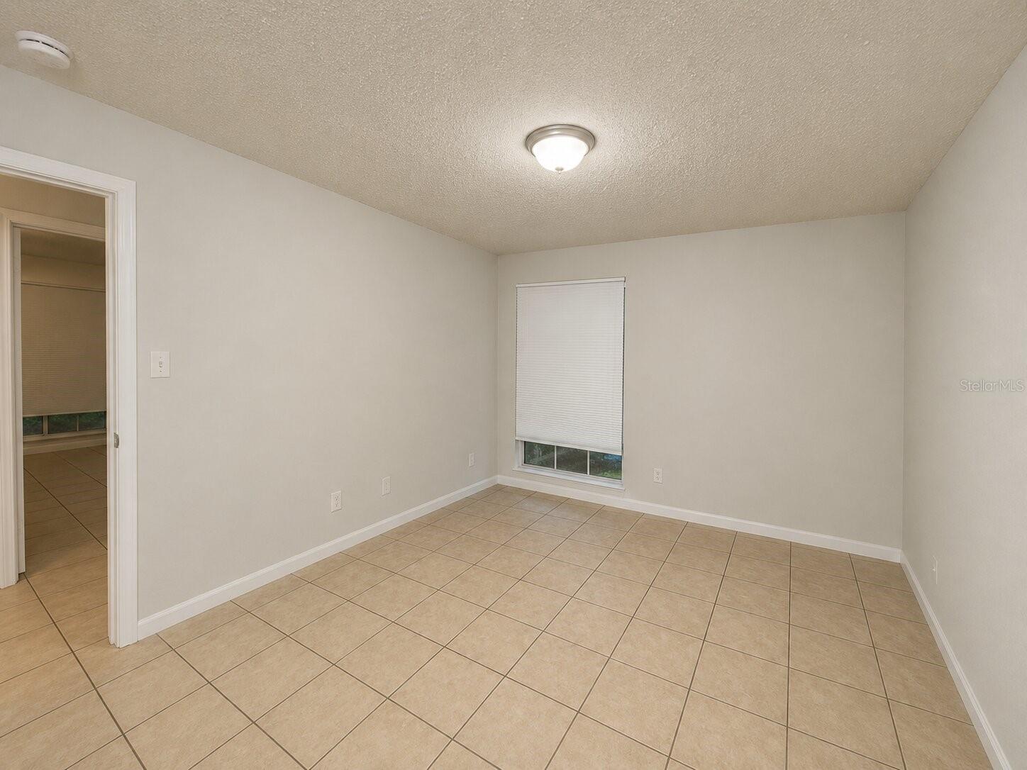 405 Wymore Rd #106 Property Photo 5