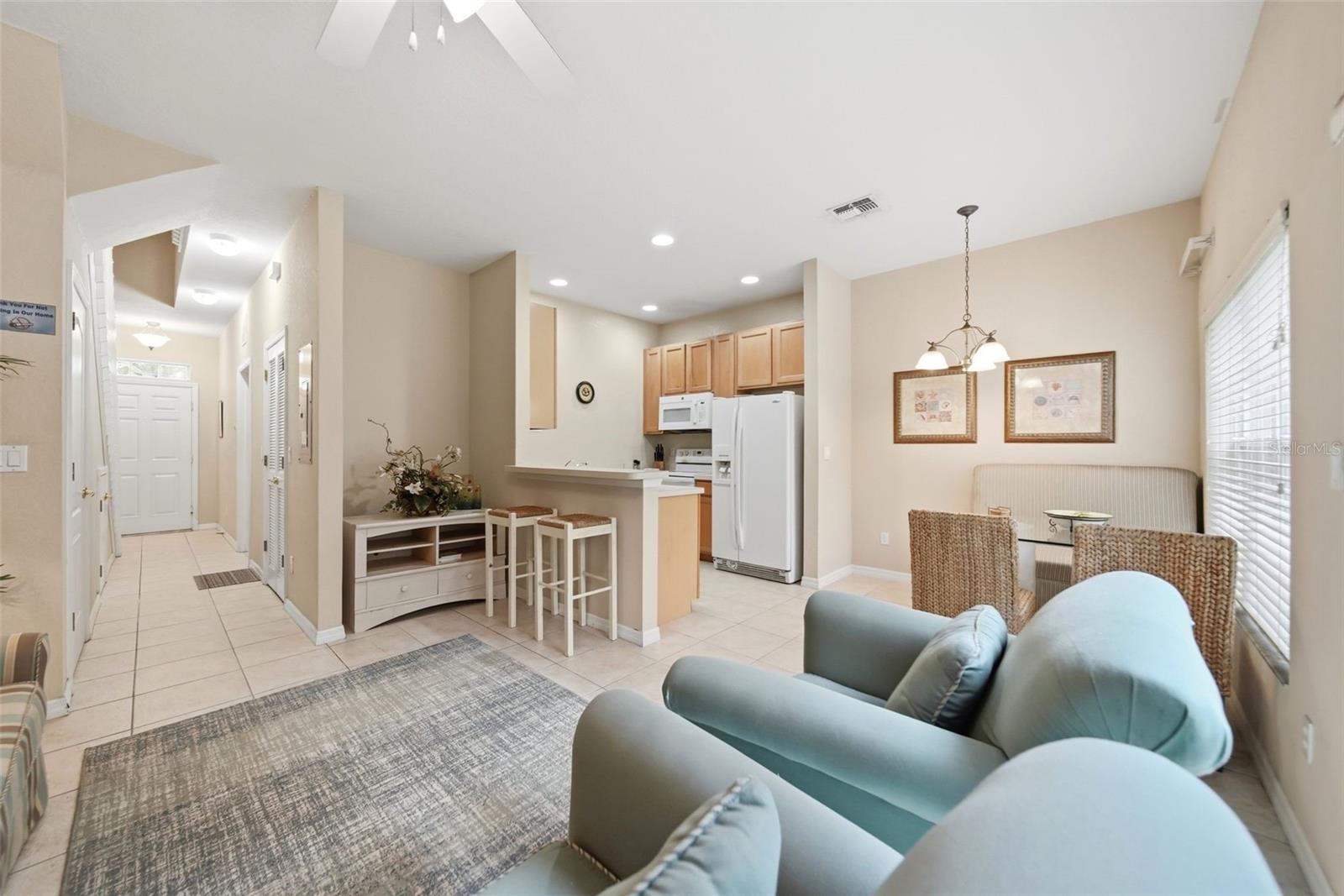 2402 Caravelle Cir Property Photo 7