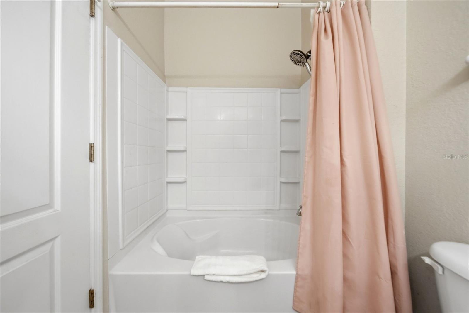 2402 Caravelle Cir Property Photo 11