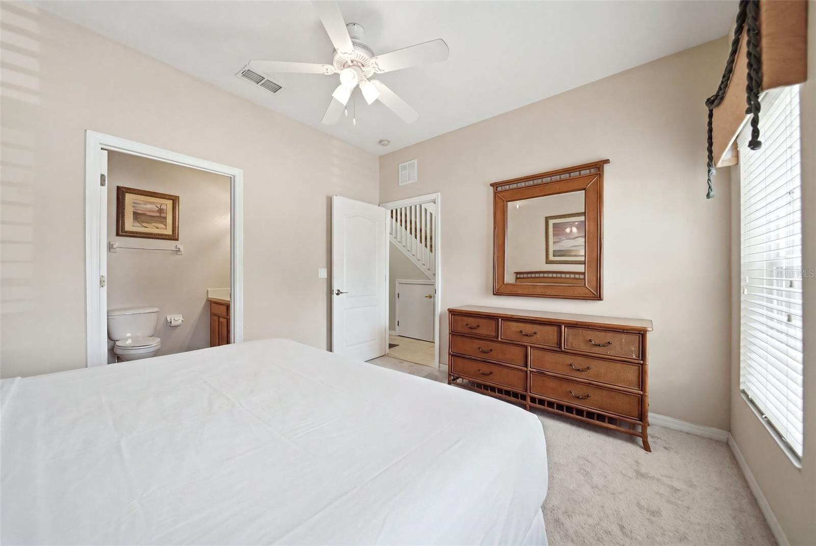 2402 Caravelle Cir Property Photo 14