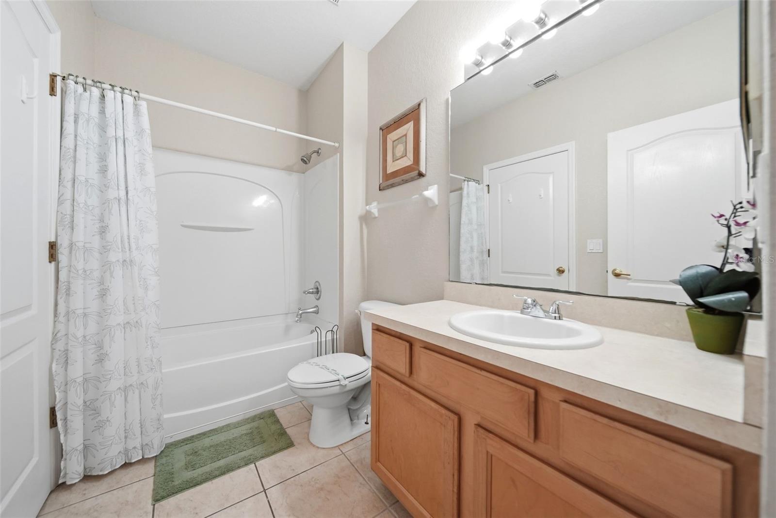 2402 Caravelle Cir Property Photo 19