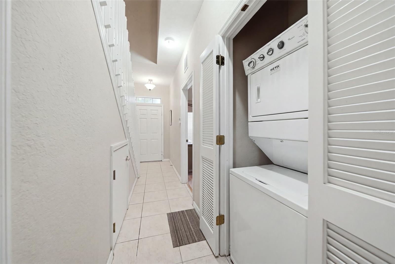 2402 Caravelle Cir Property Photo 23