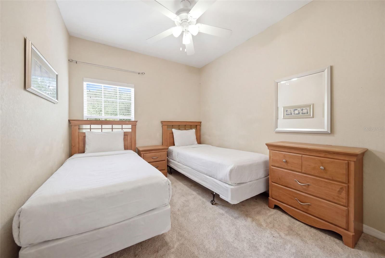 2402 Caravelle Cir Property Photo 24