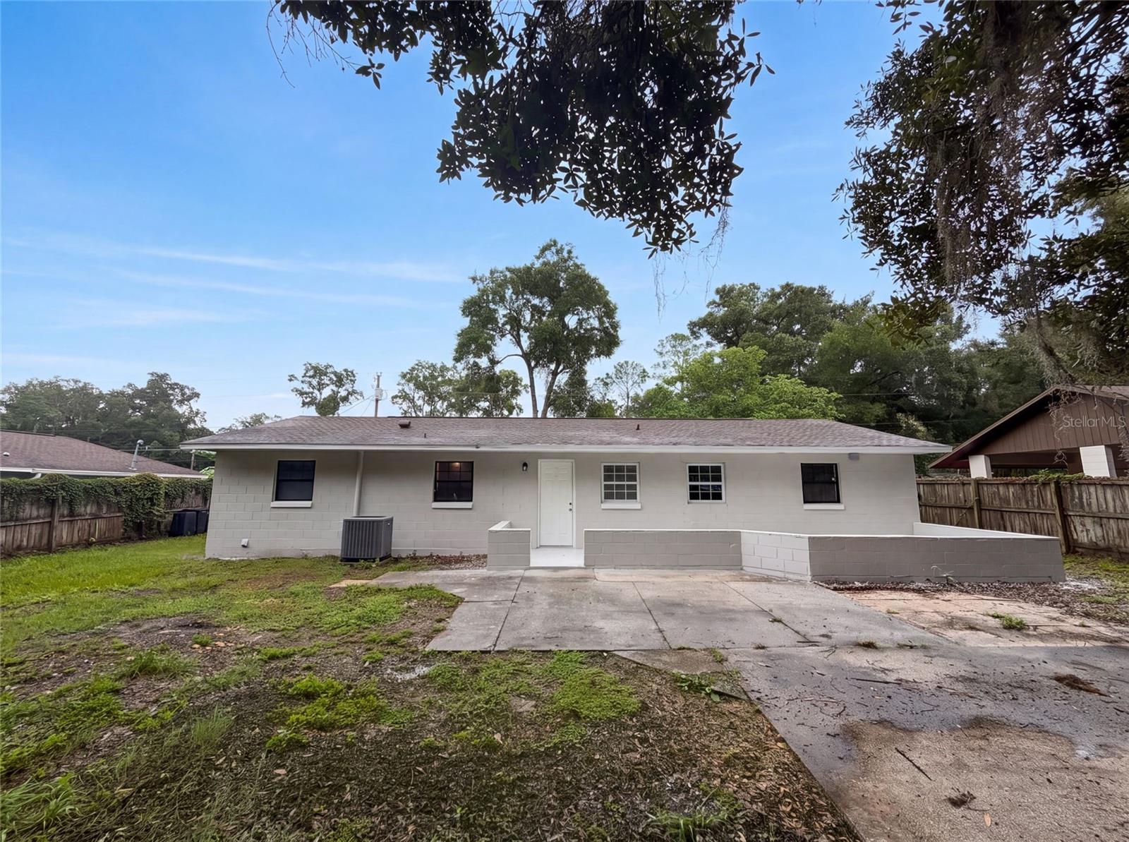 6520 Nw 61st Ct Property Photo 5