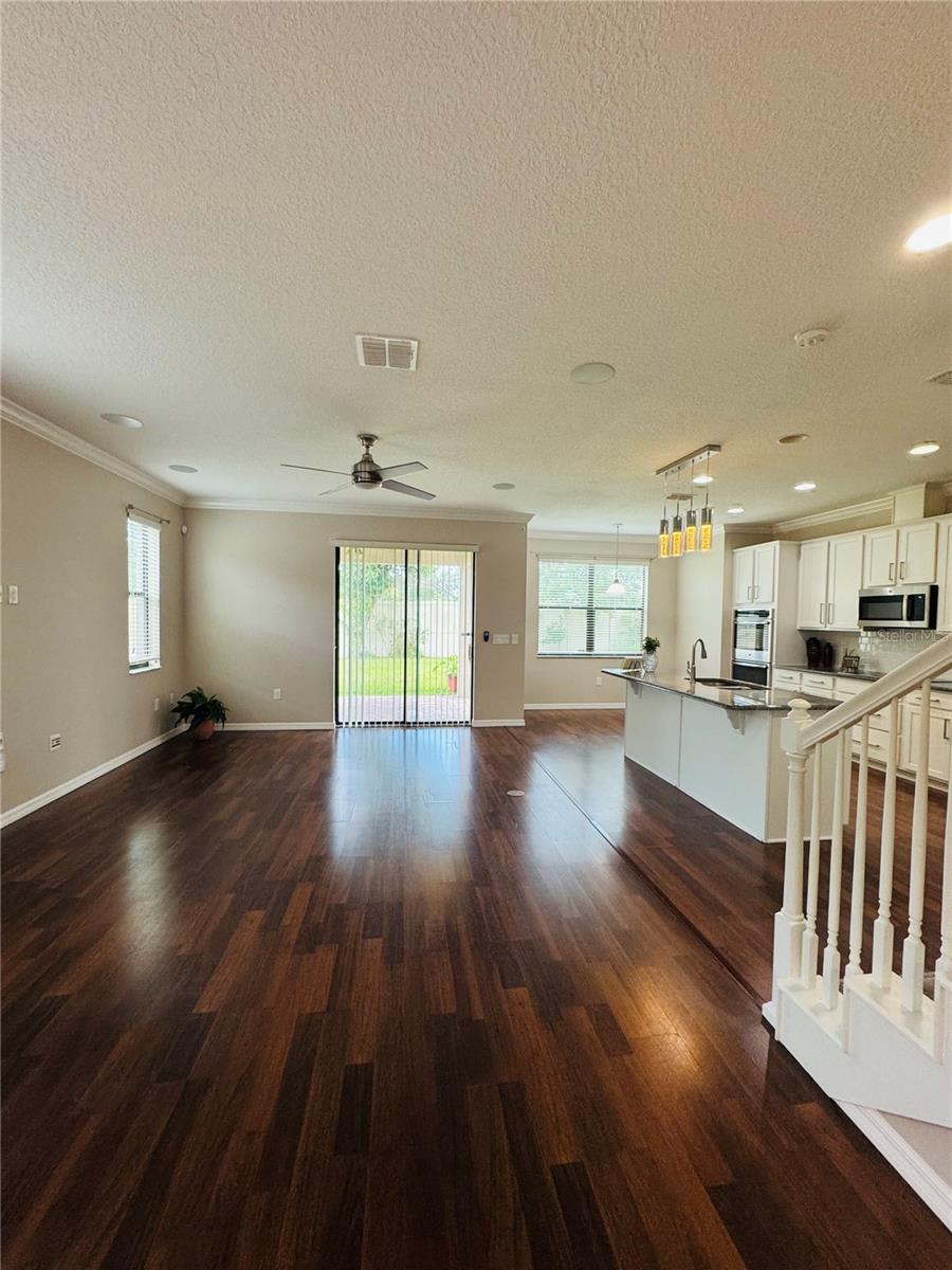 10007 Leyburn Ct Property Photo 4