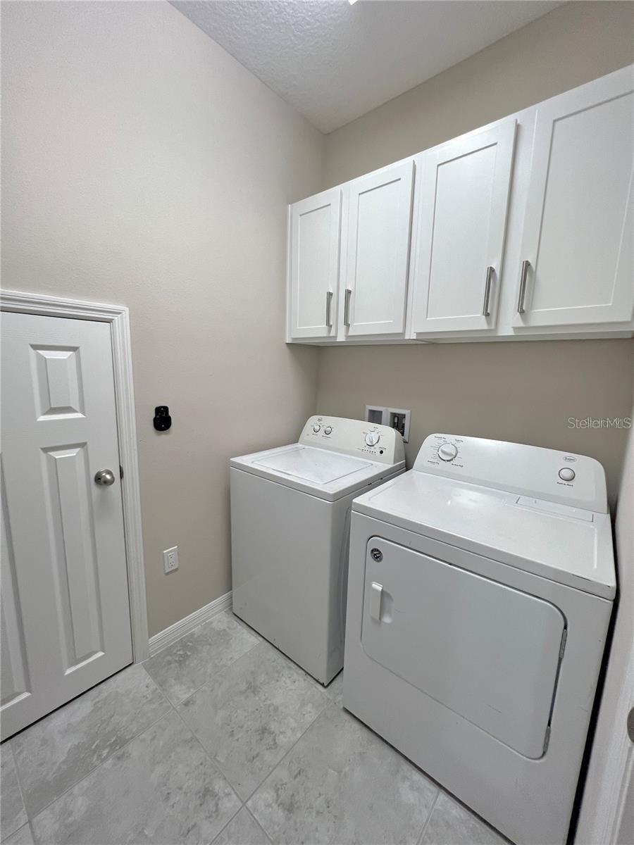 10007 Leyburn Ct Property Photo 7