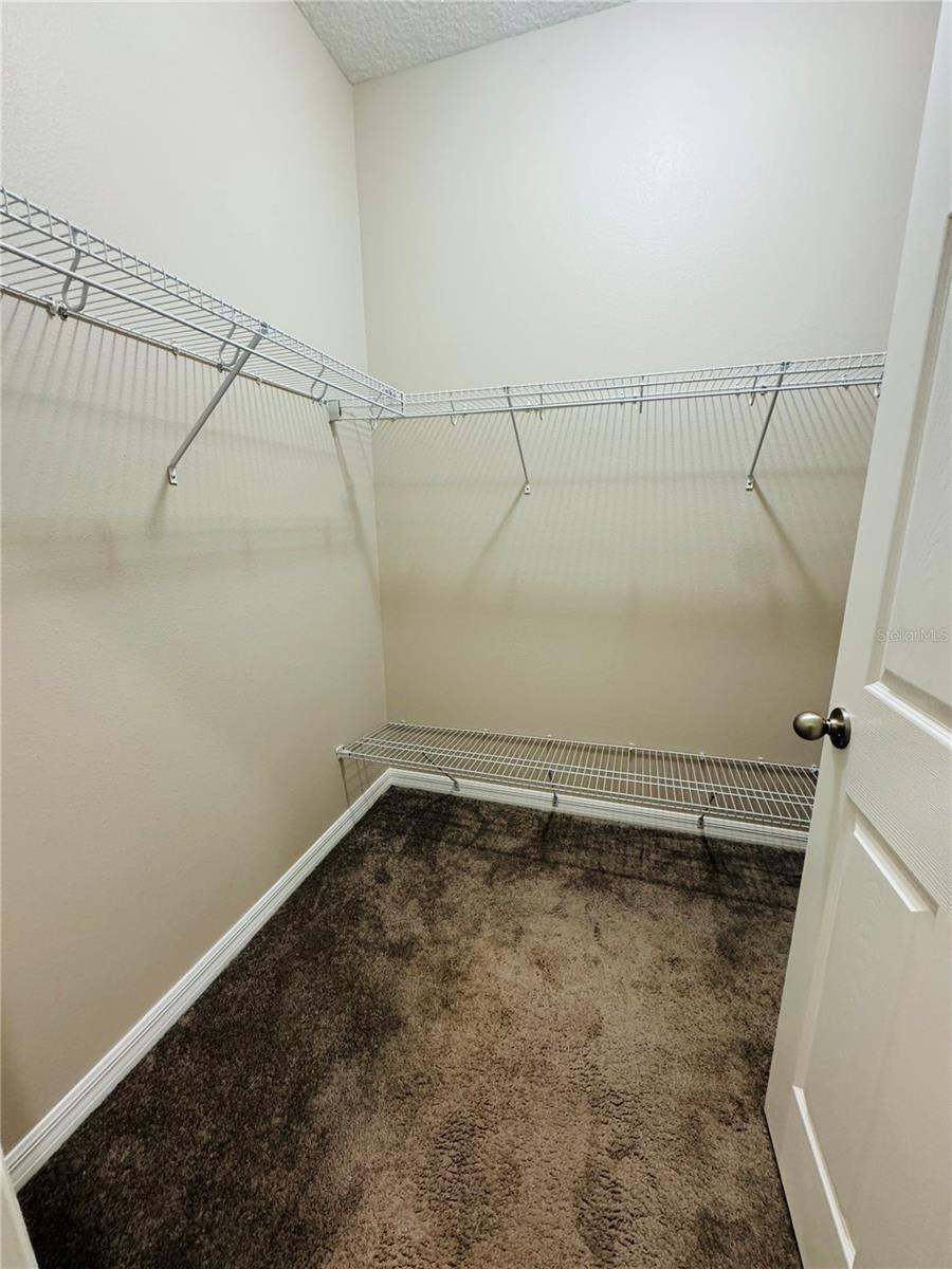 10007 Leyburn Ct Property Photo 13
