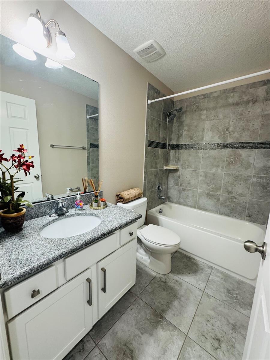 10007 Leyburn Ct Property Photo 17