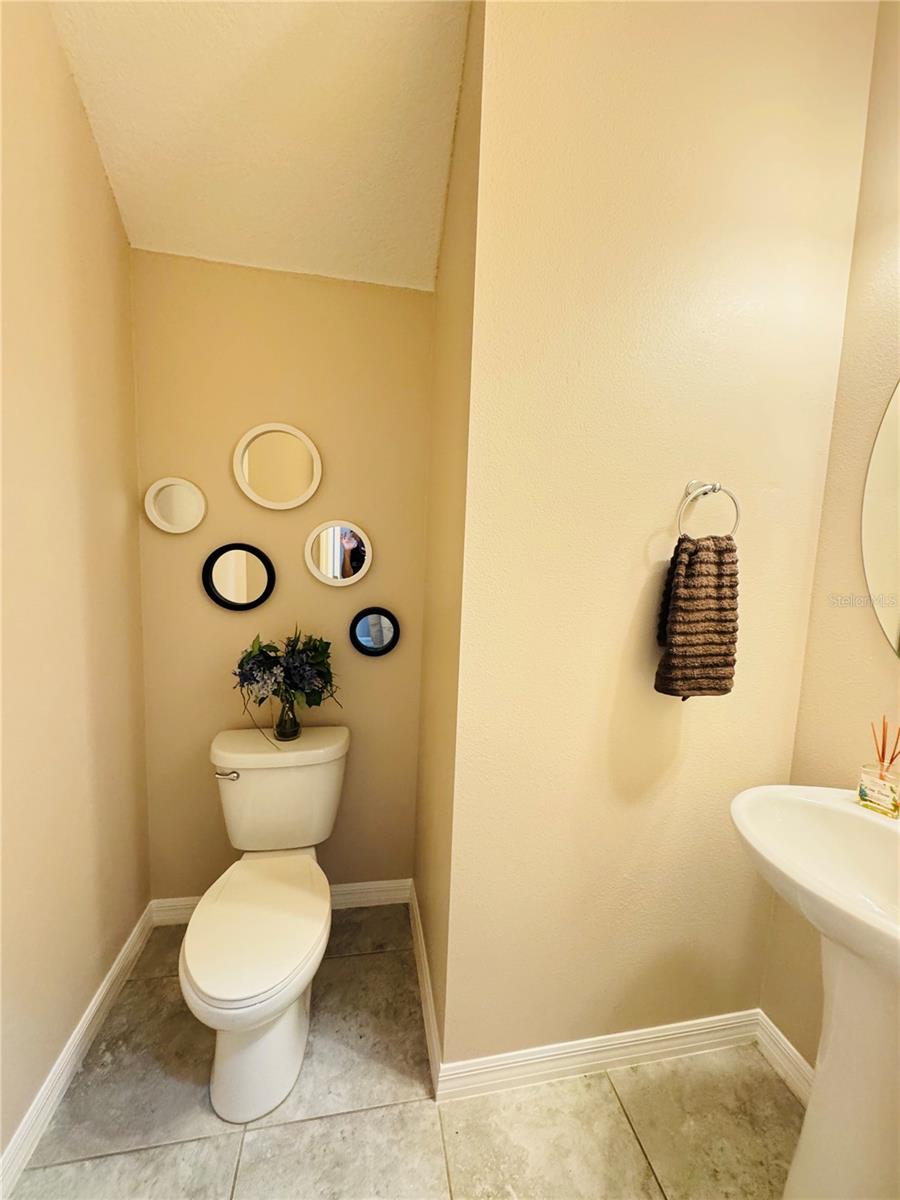 10007 Leyburn Ct Property Photo 19