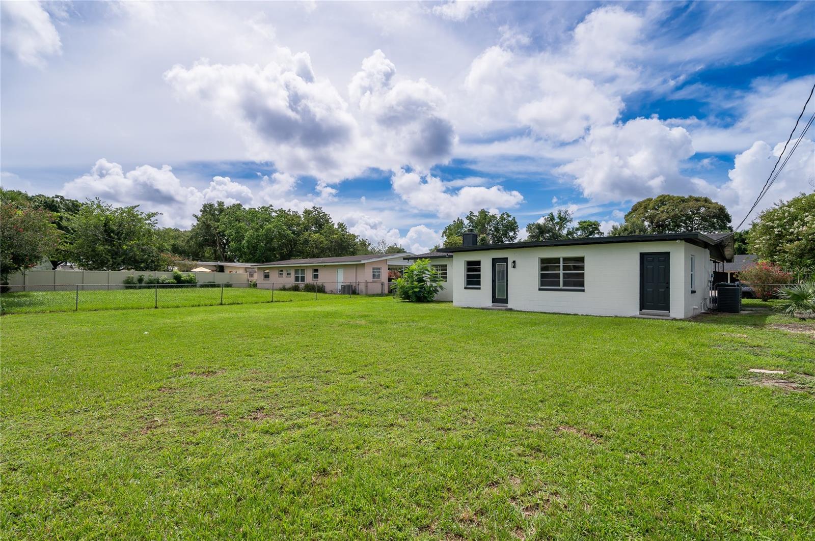 3733 Surrey Dr Property Photo 44