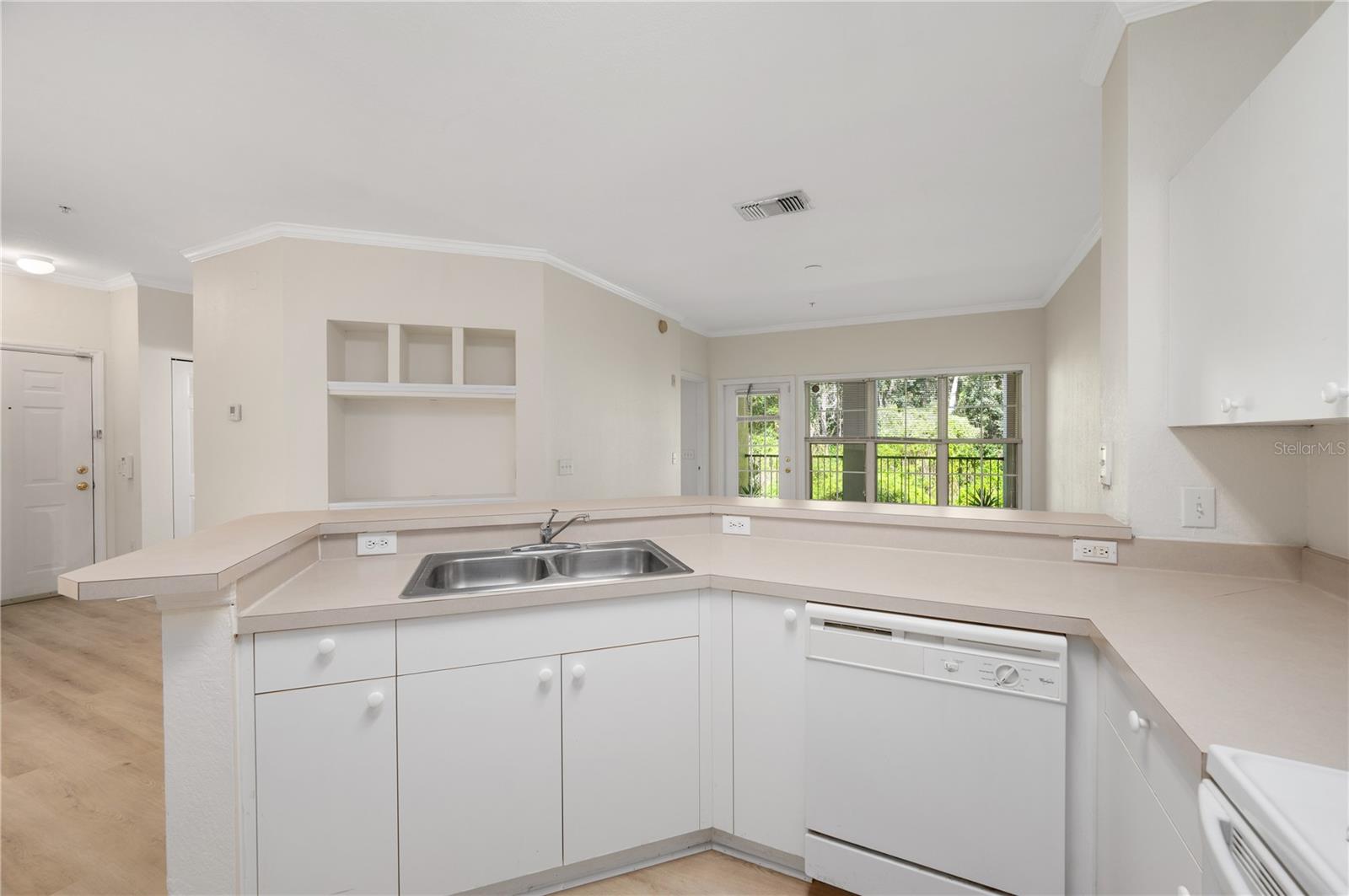 3593 Conroy Rd #424 Property Photo 13