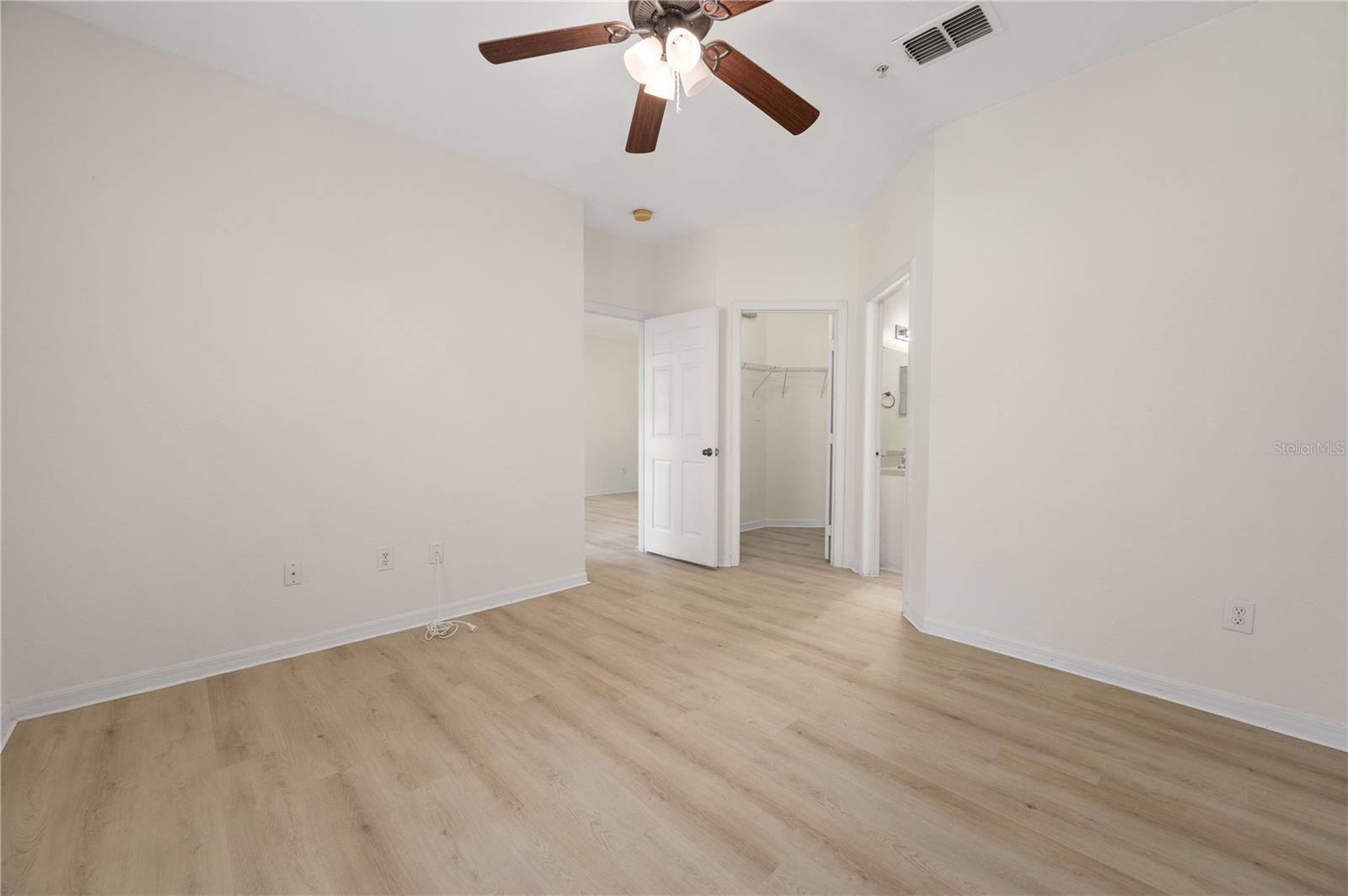 3593 Conroy Rd #424 Property Photo 14