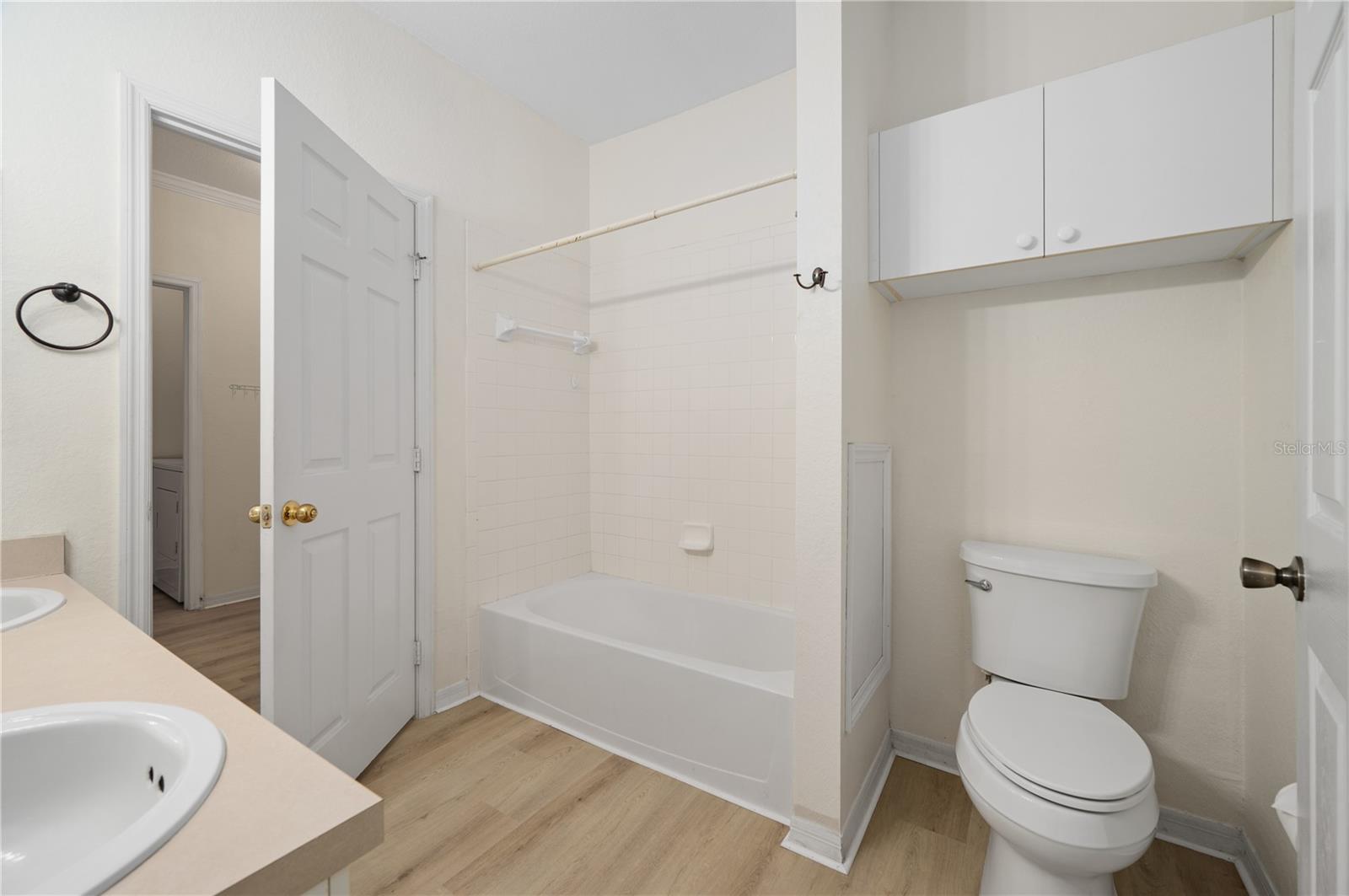 3593 Conroy Rd #424 Property Photo 16