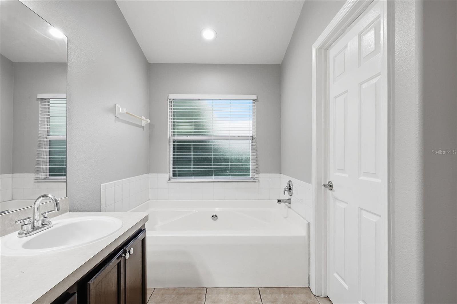 13157 Thoroughbred Loop Property Photo 34