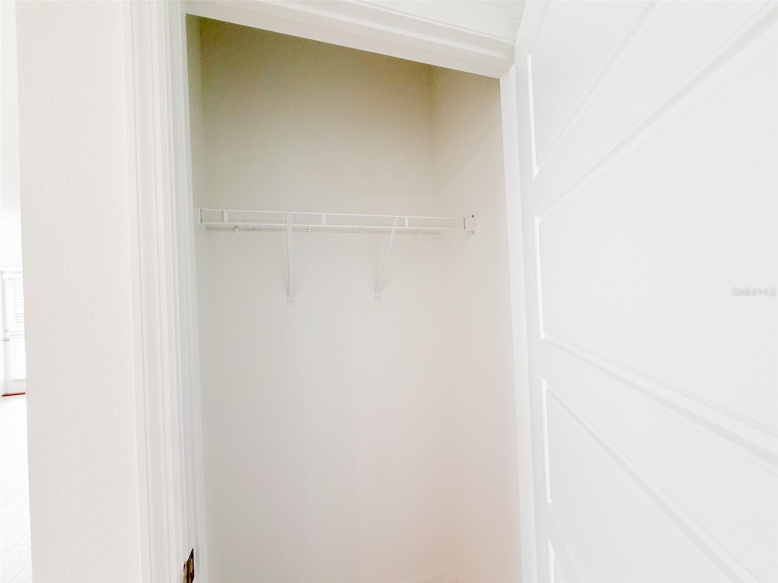 O6431205 Property Photo 25