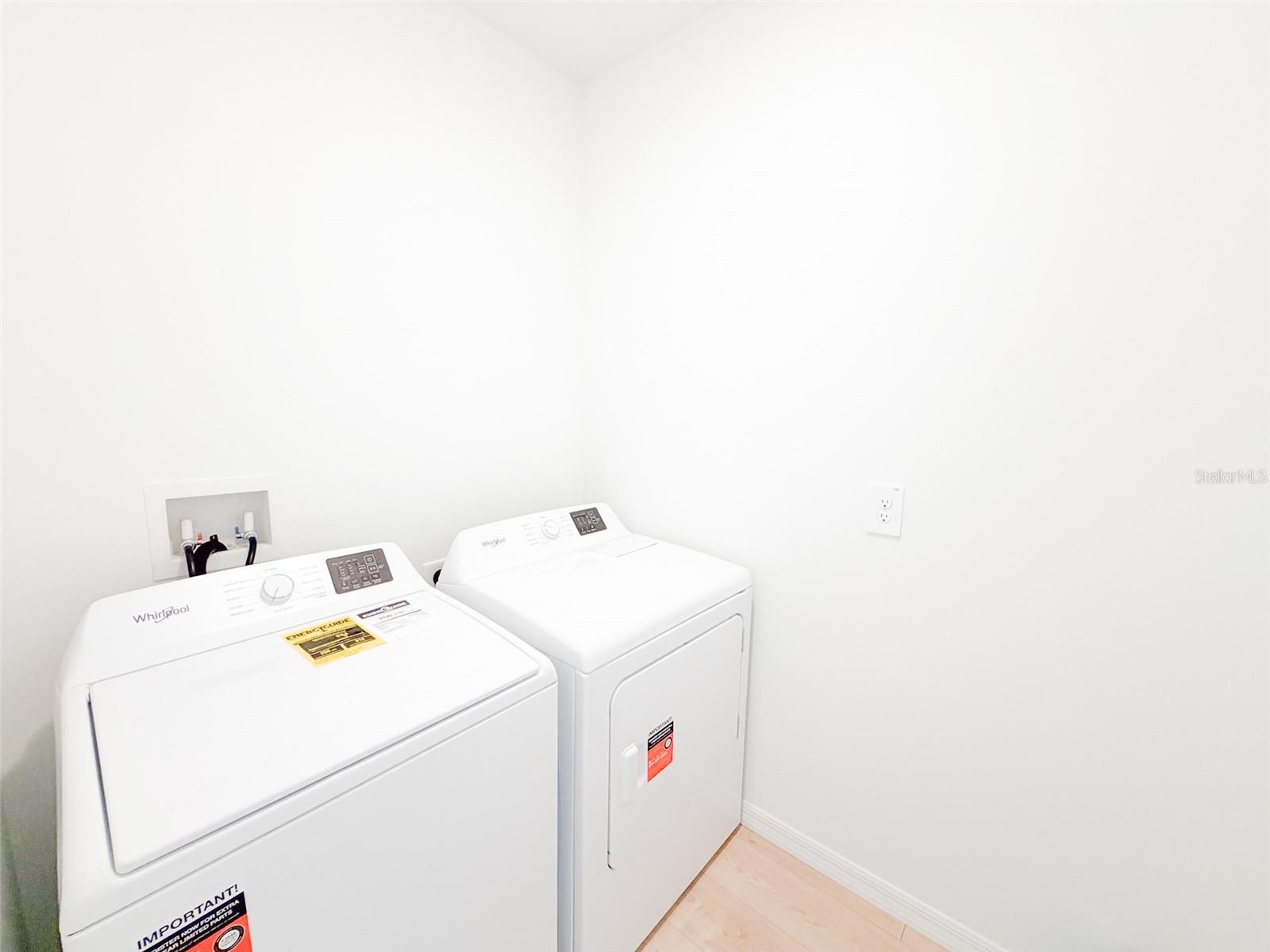 O6431205 Property Photo 28