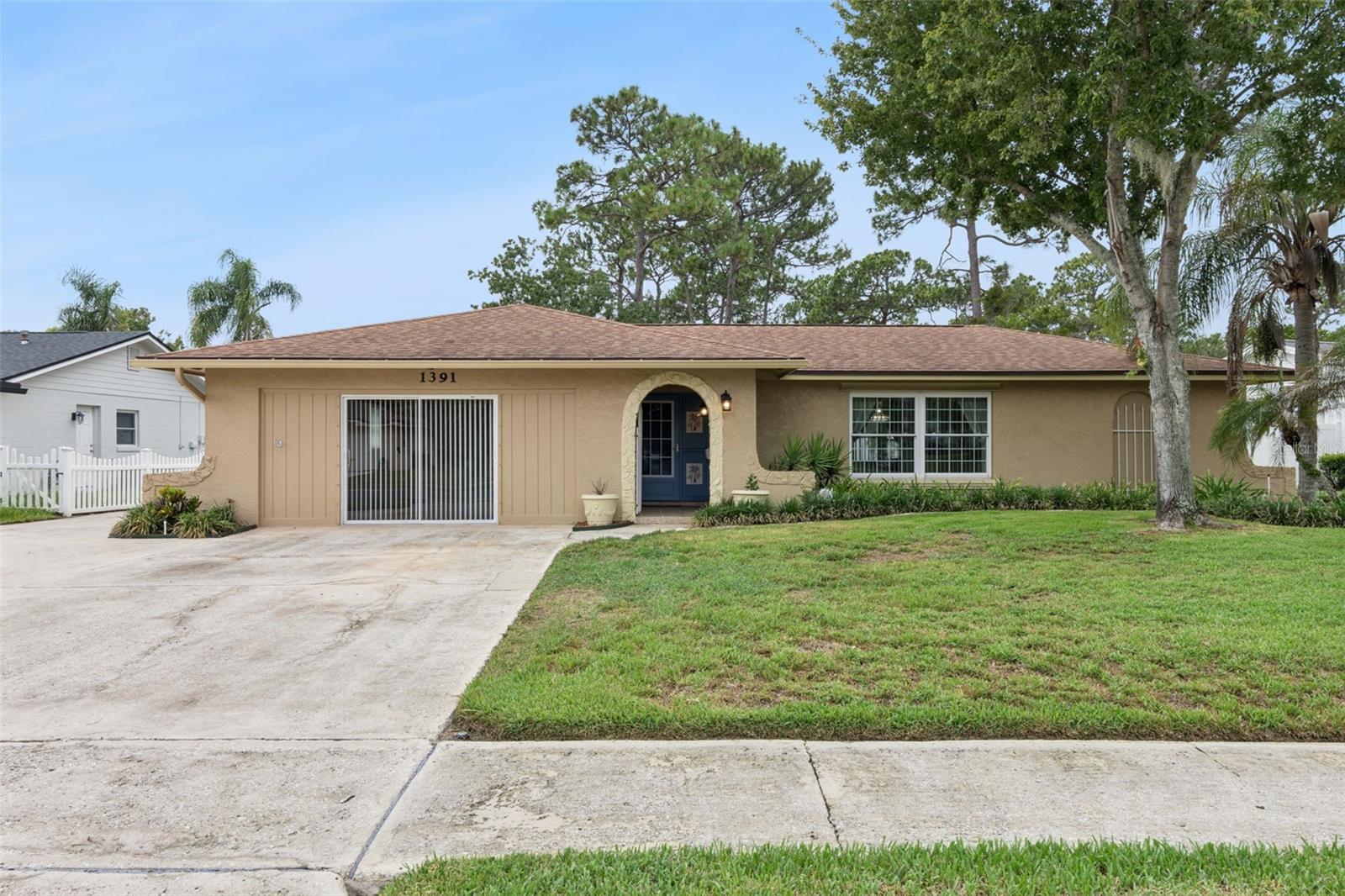 1391 AVALON BLVD Property Photo 1